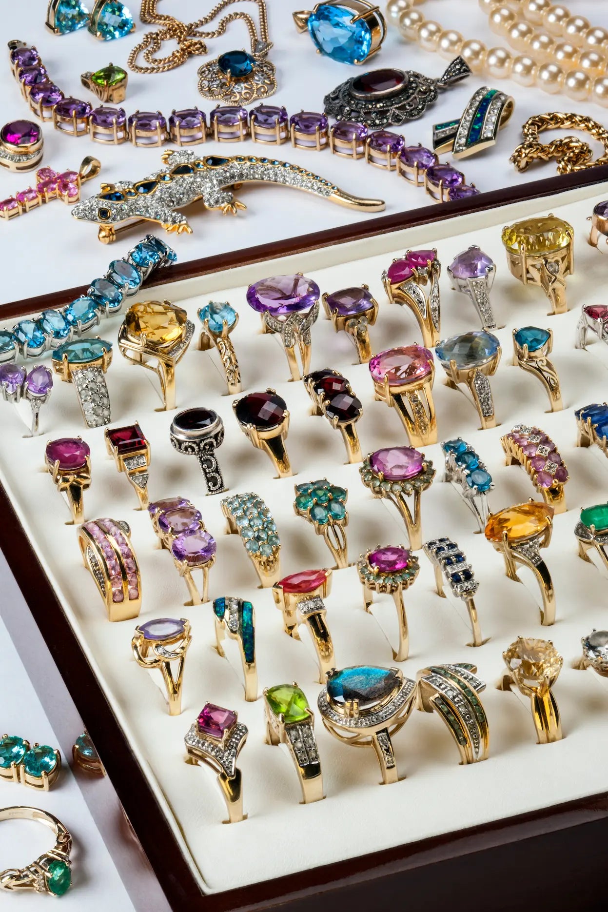 The Timeless Elegance of Gold Birthstone Rings: A Personalized Statement of Style