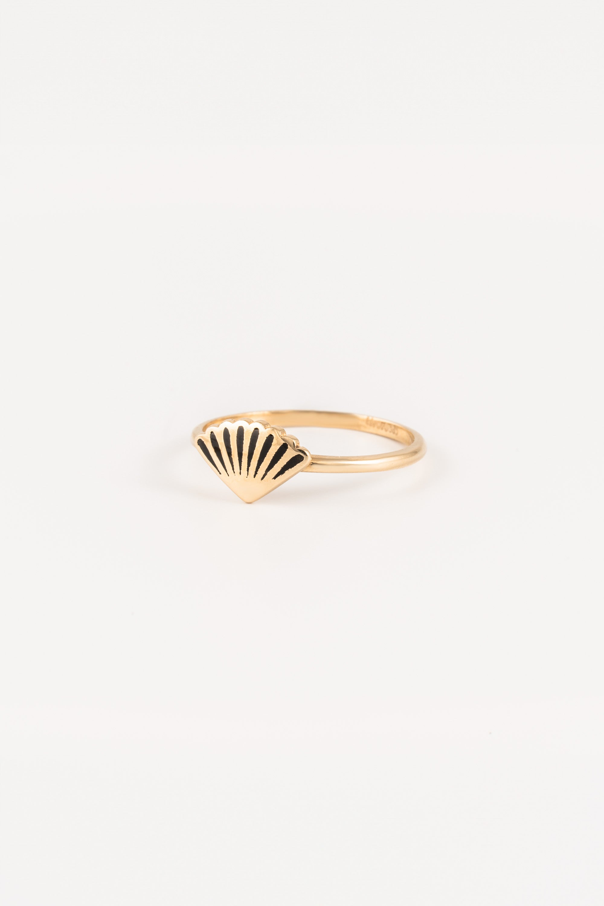 14K Gold Sea Shell Ring
