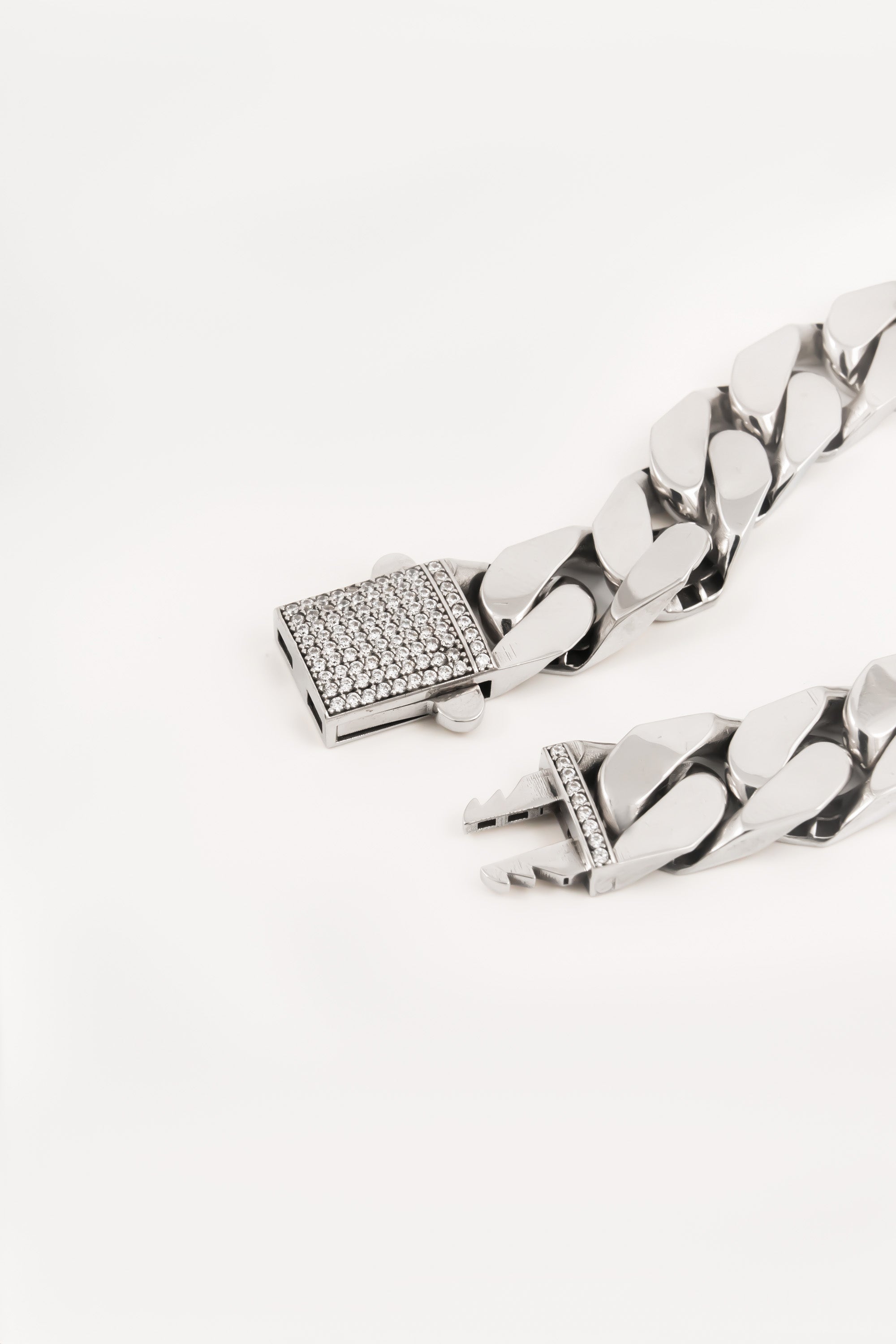 14K White Gold Cuban Chain Bracelet