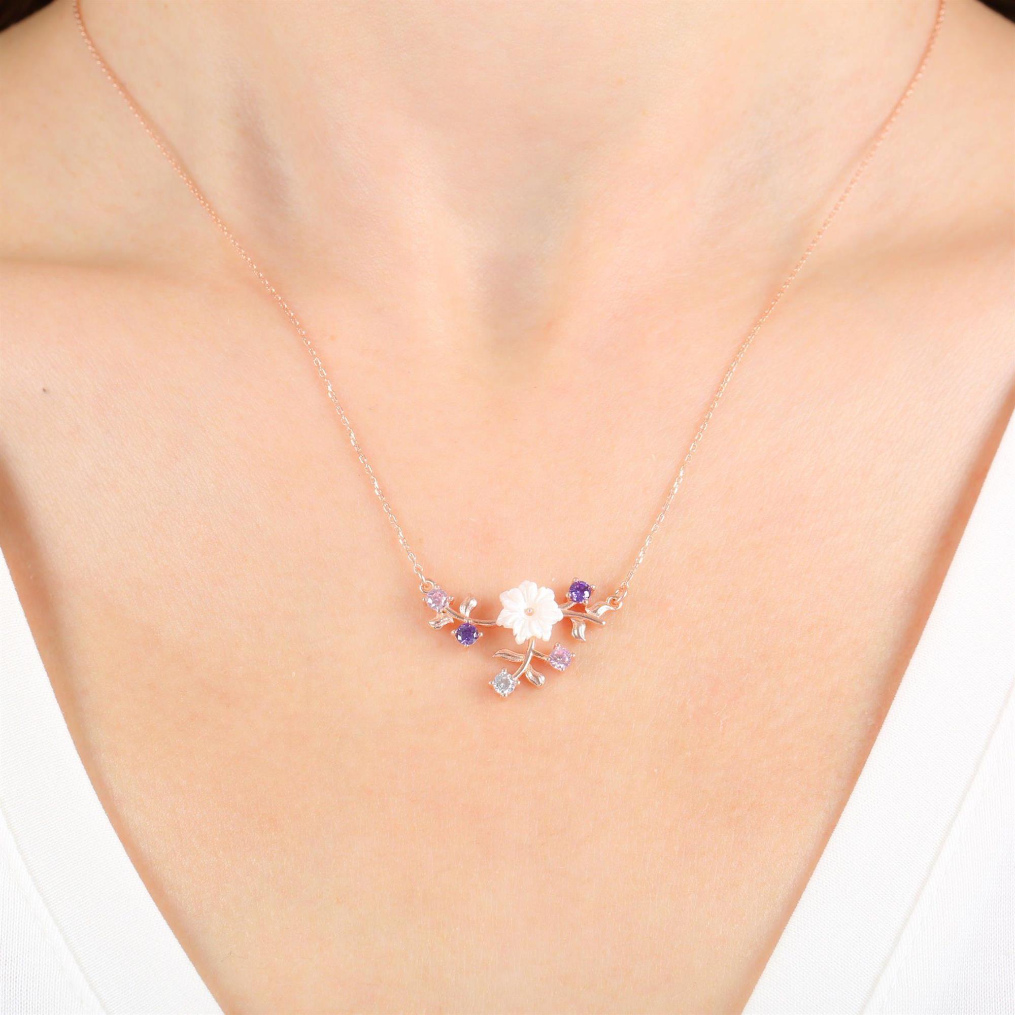 Dainty Spring Breeze Magnolia Flower Rose Gold Necklace
