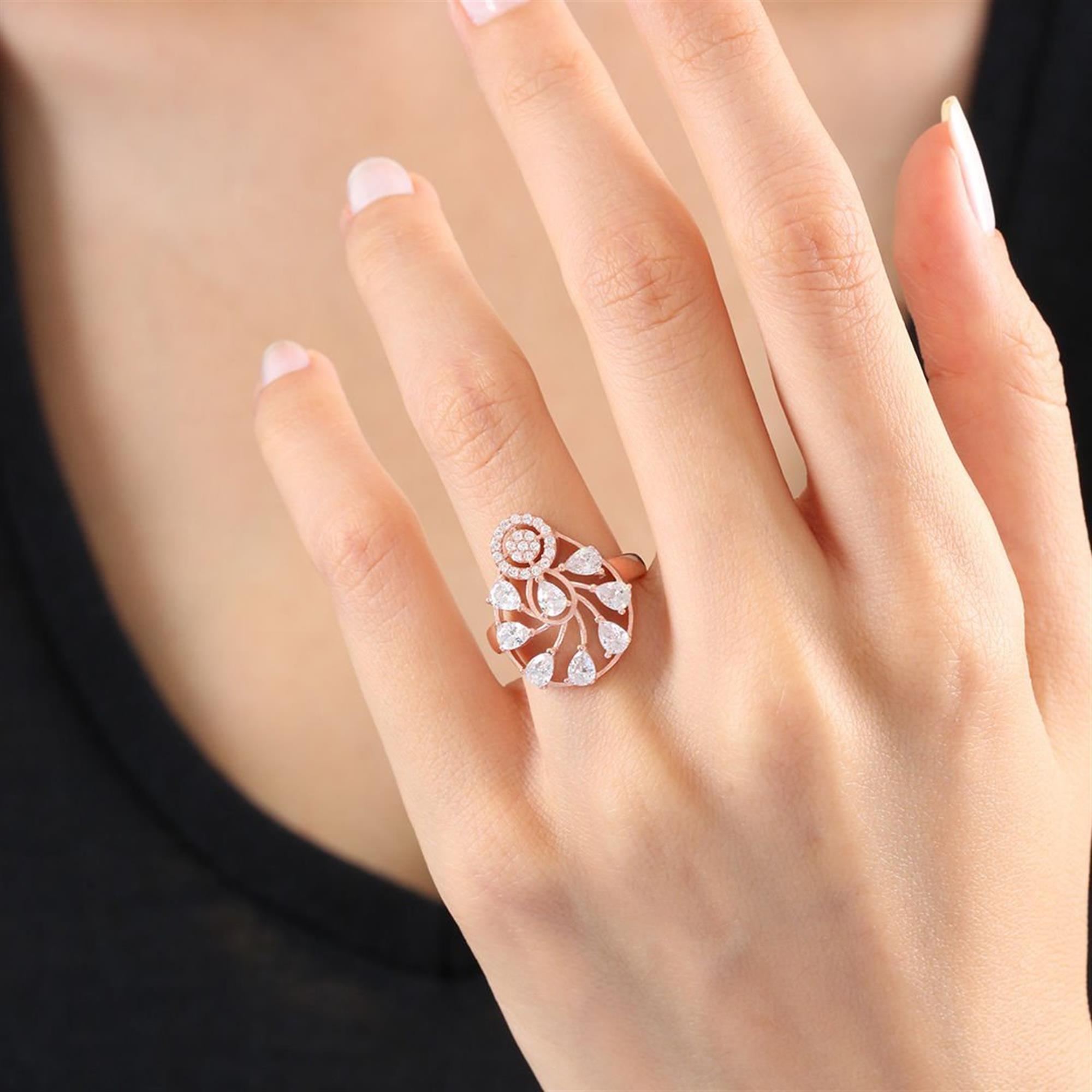 Effective Diamond Sparkling Rain Rose Gold Ring