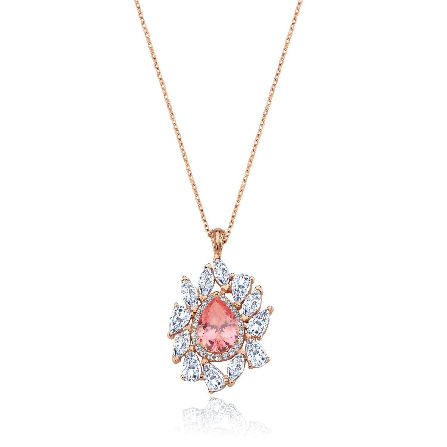 Effective Diamond Istanbul Grandeur Pink Rose Gold Necklace
