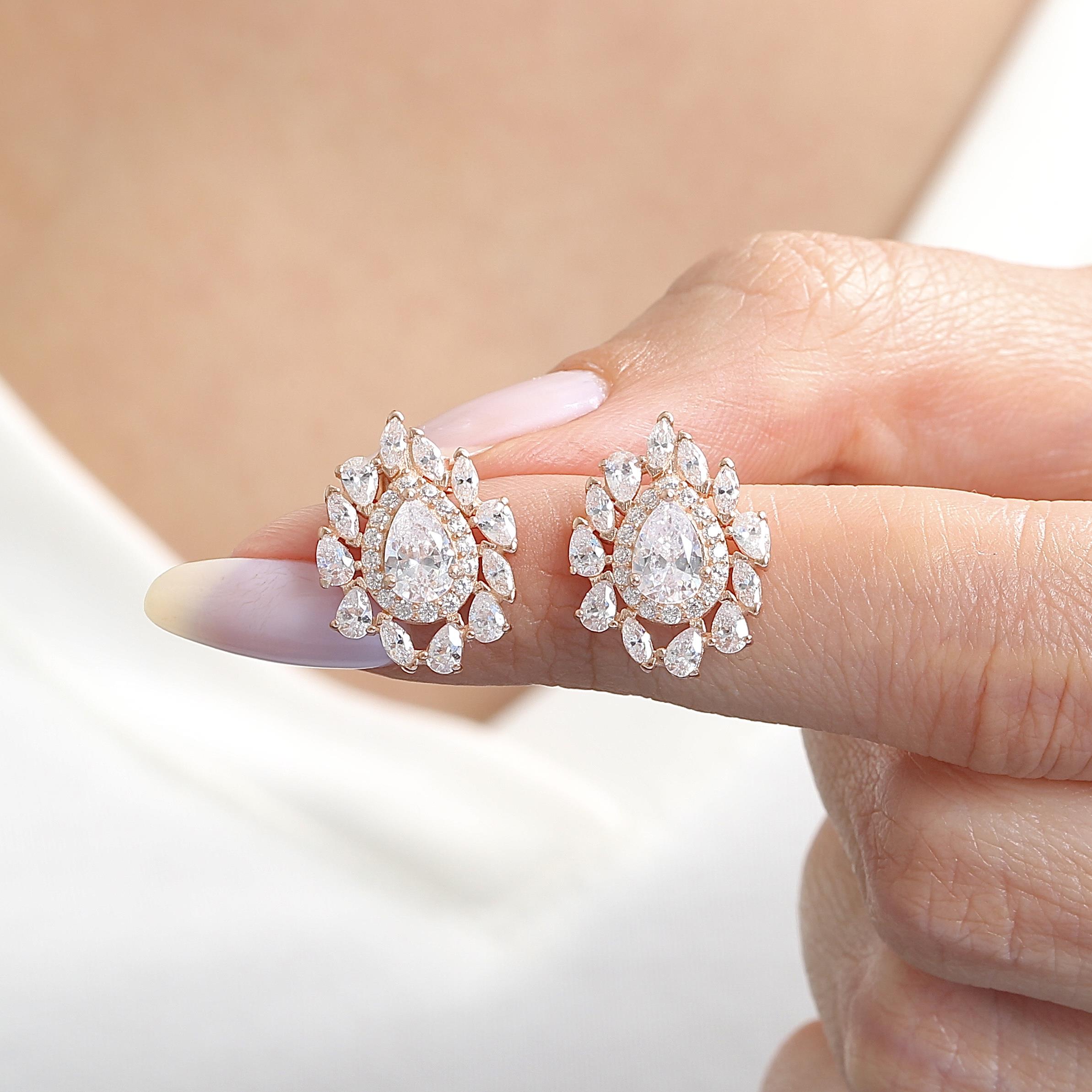 Effective Diamond Istanbul Grandeur Sparkling Rose Earrings