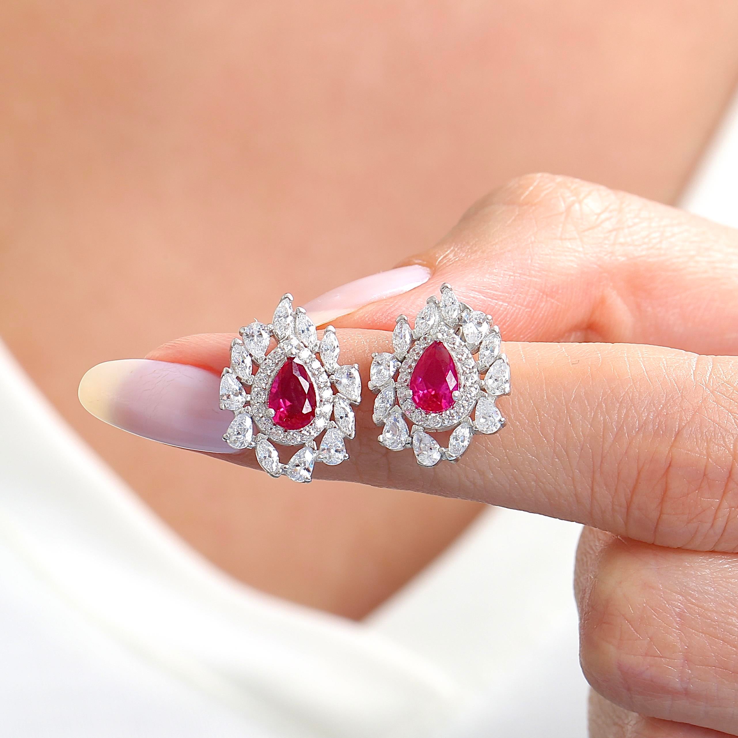 Effective Diamond Istanbul Grandeur Ruby Silver Earrings
