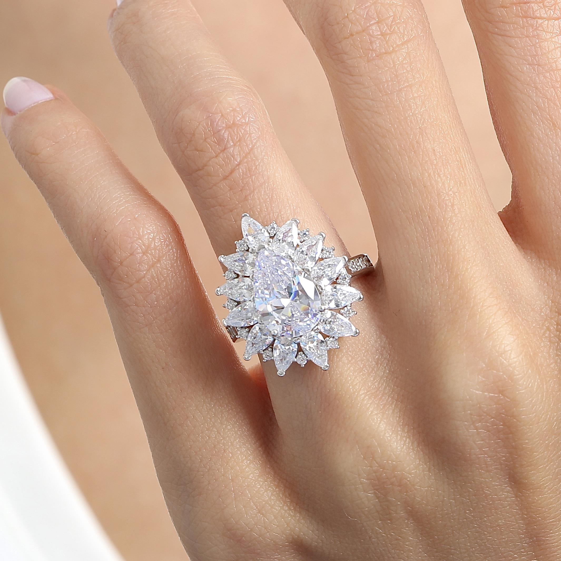 Effective Diamond London Passion Sparkling Silver Ring