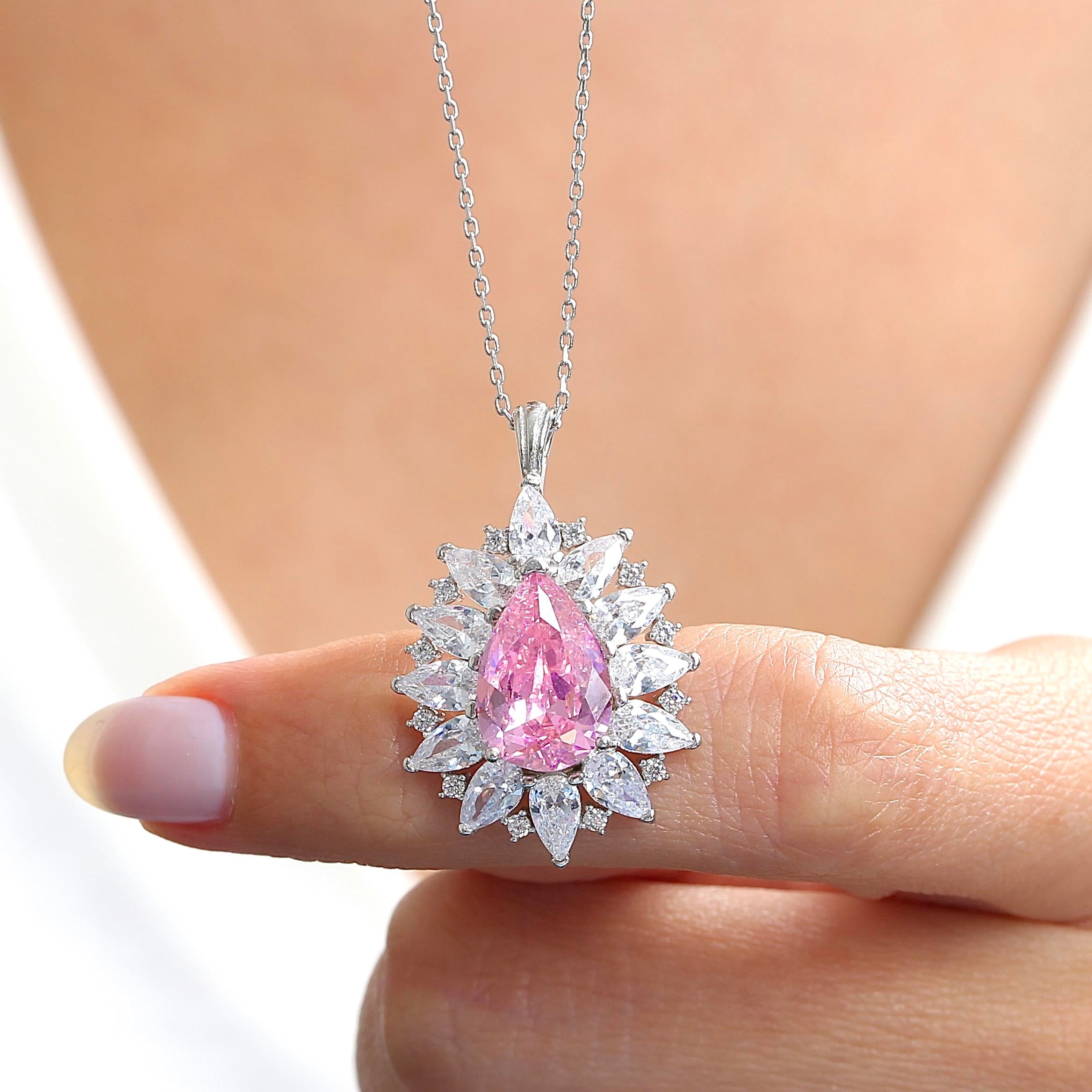 Effective Diamond London Passion Pink Necklace