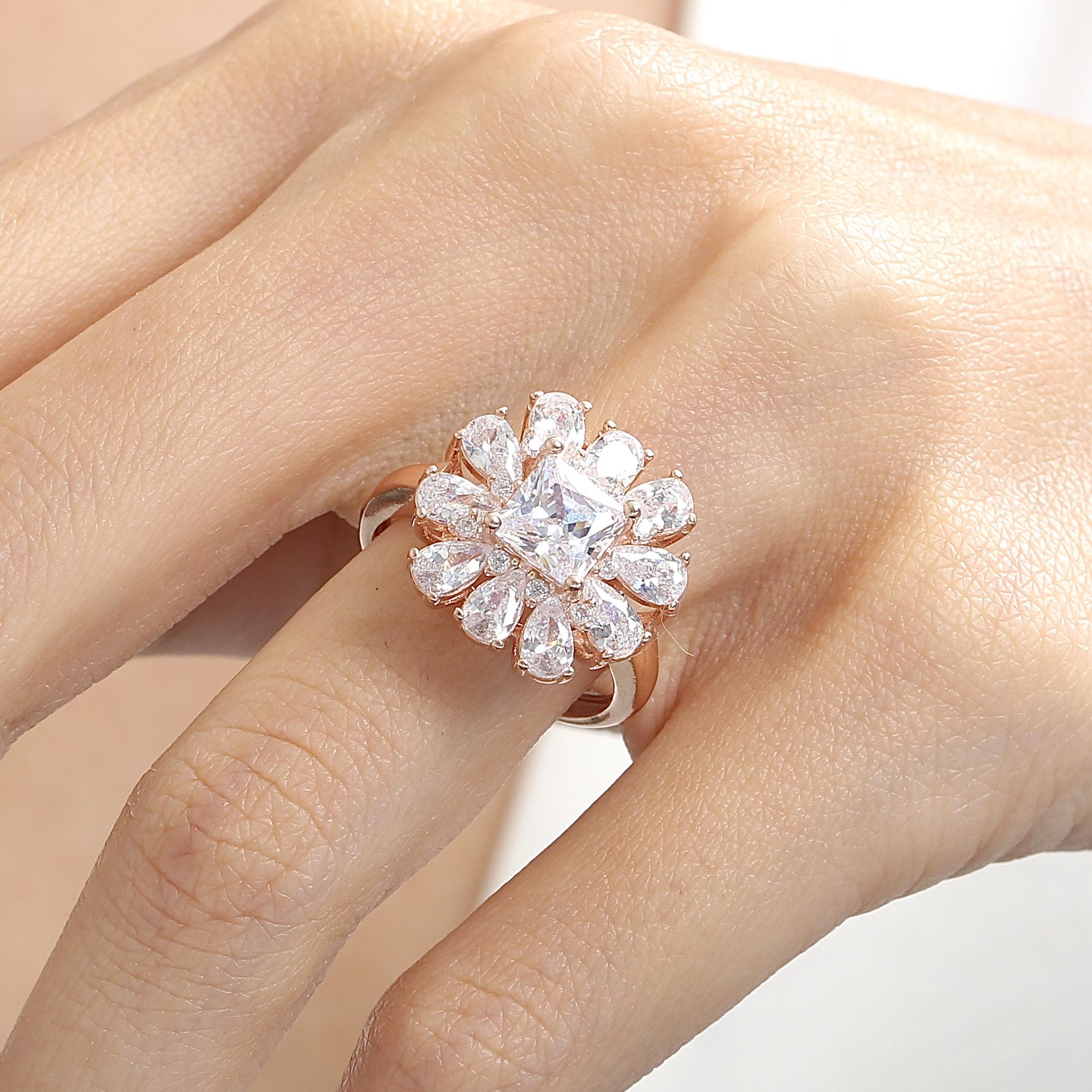Effective Diamond Milano Dream Sparkling Rose Gold Ring