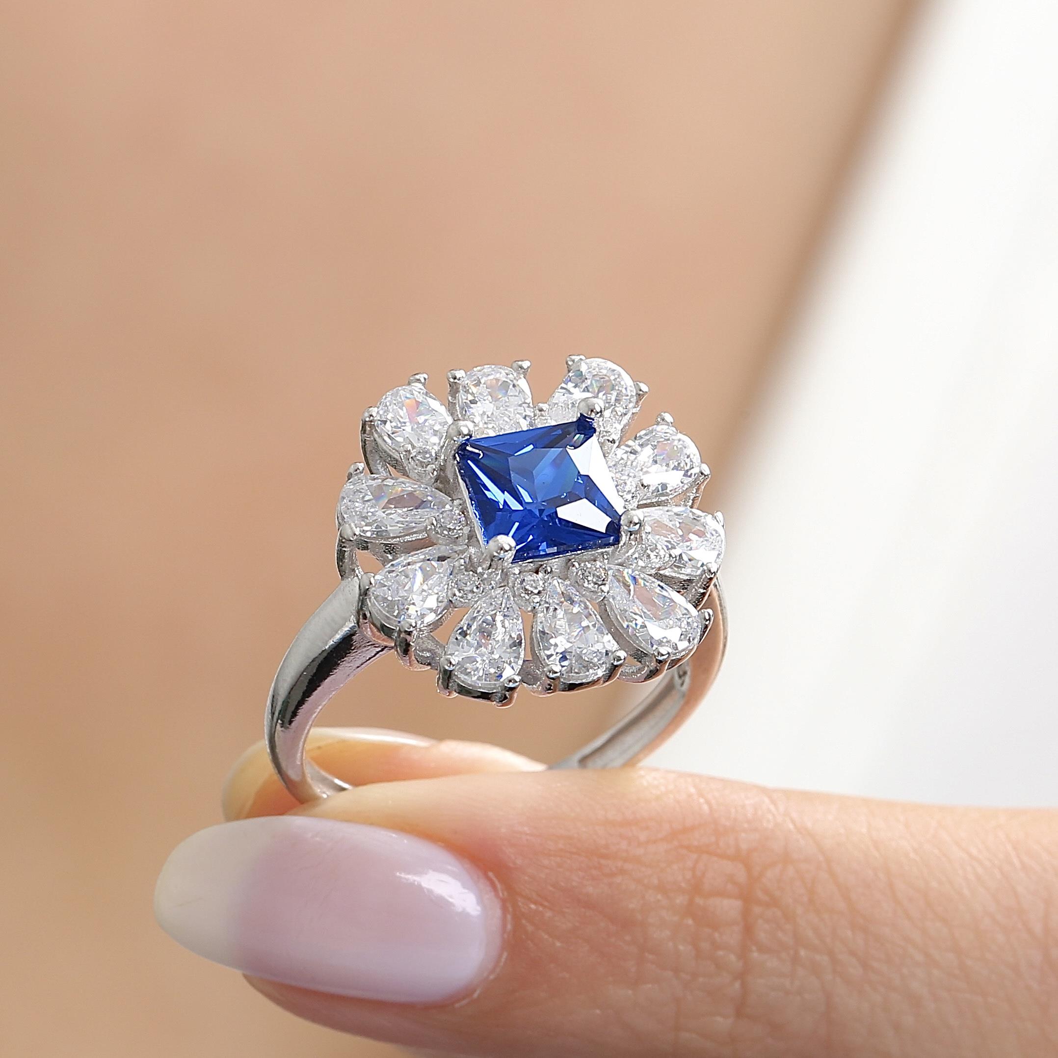 Effective Diamond Milano Dream Sapphire Silver Ring