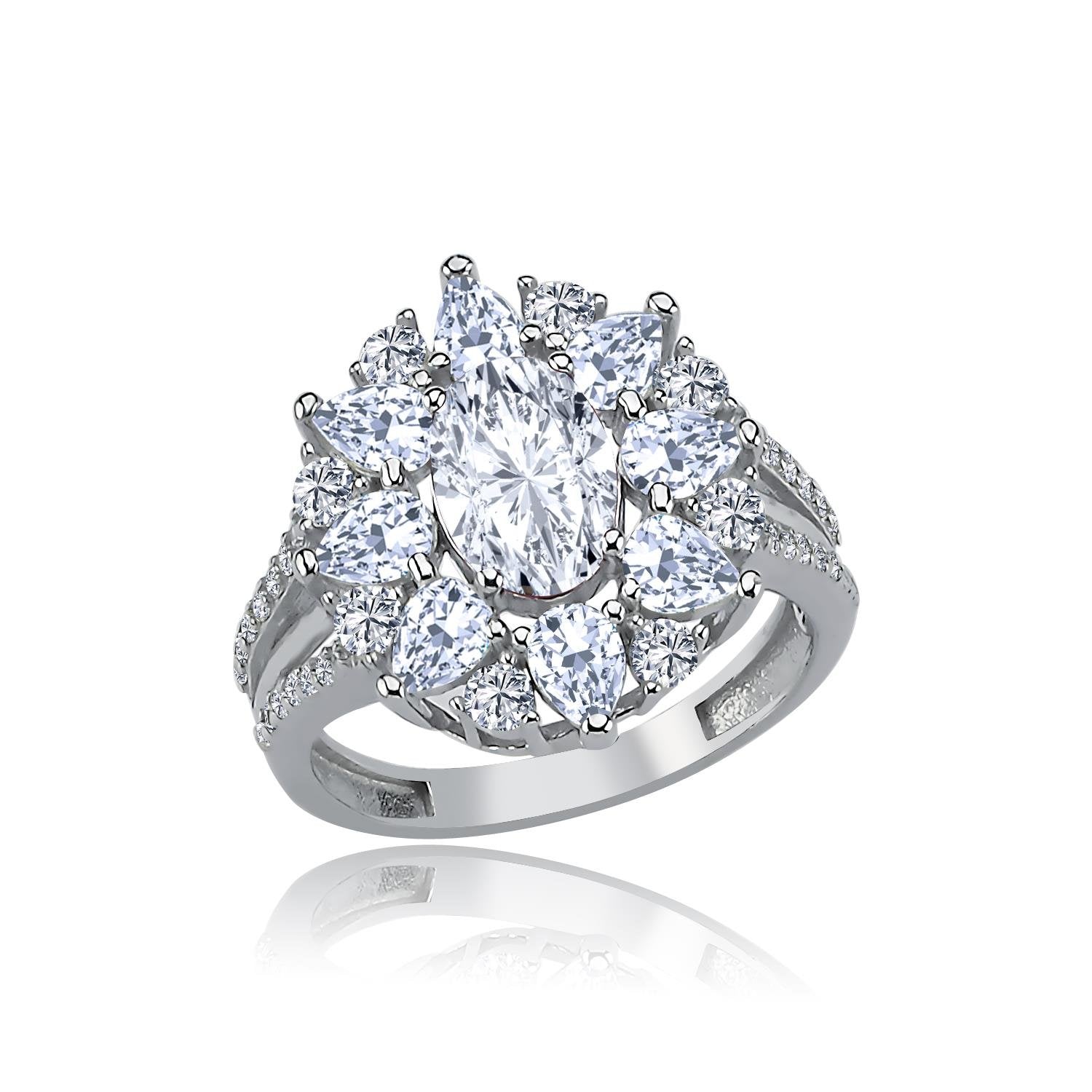 Effective Diamond Paris Sparkling Silver Ring