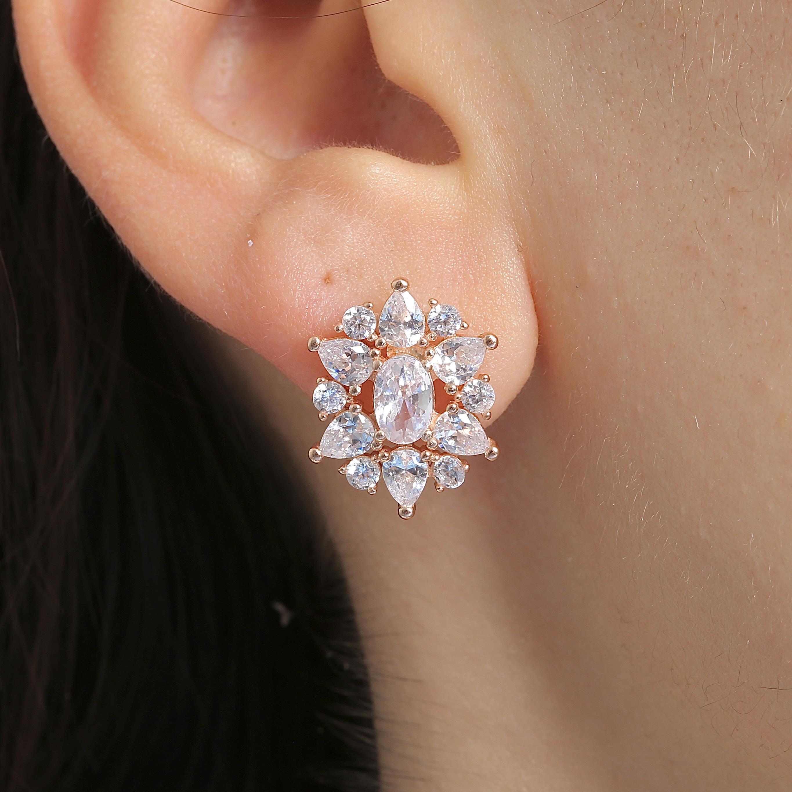 Effective Diamond Paris Sparkling Rose Gold Earrings