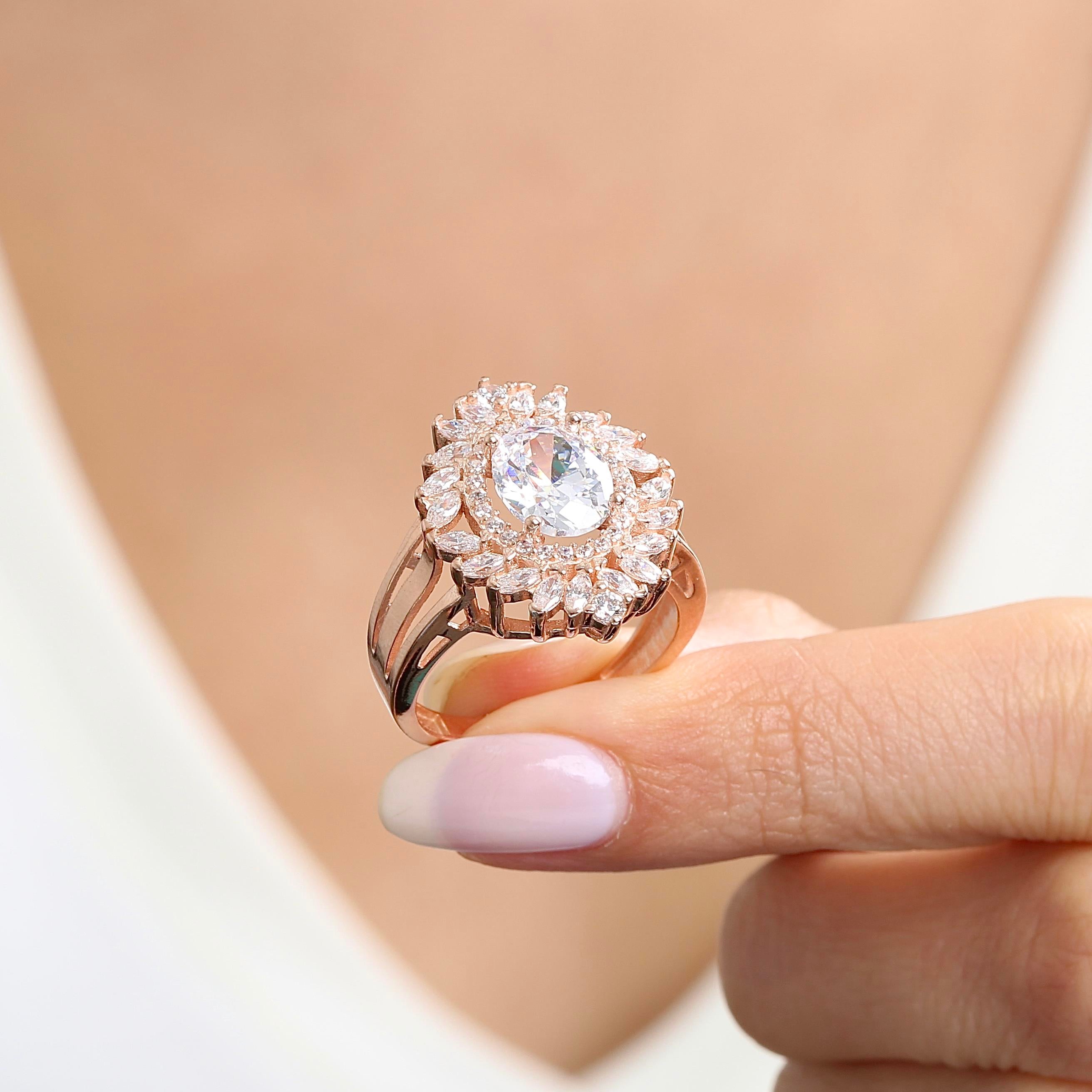 Effective Diamond Venice Dance Sparkling Rose Gold Ring