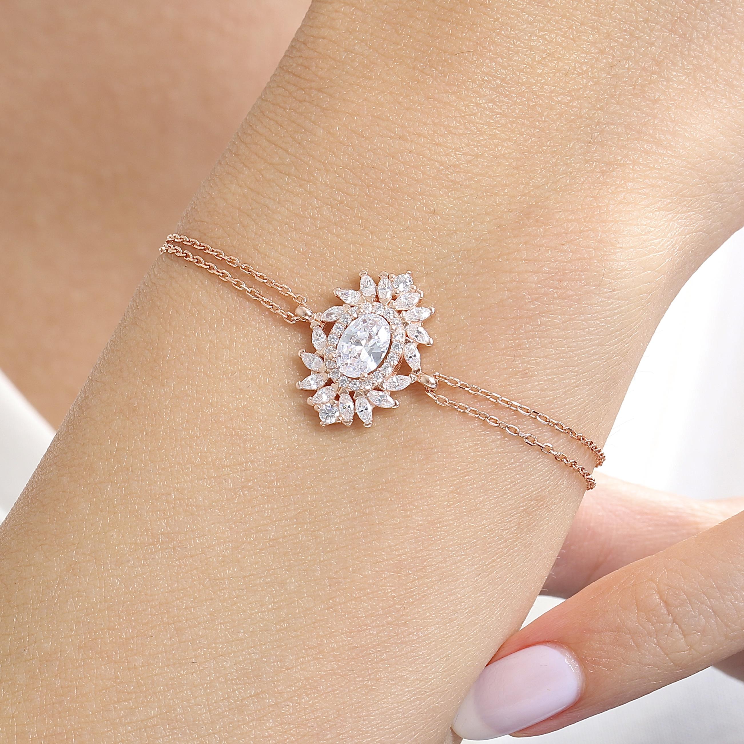 Effective Diamond Venice Dance Sparkling Silver Bracelet