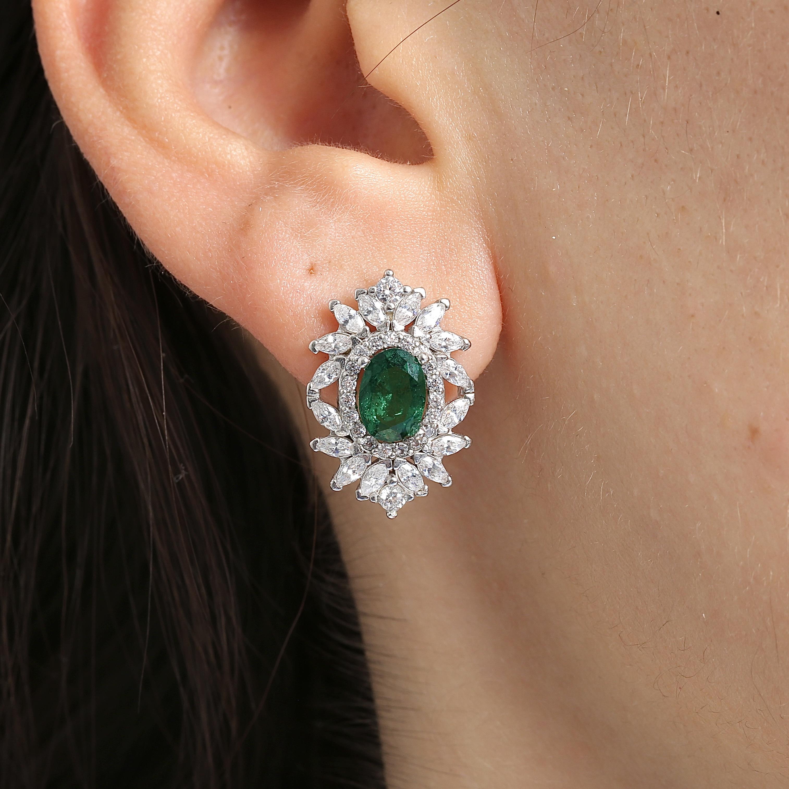 Effective Diamond Venice Dance Emerald Silver Earrings