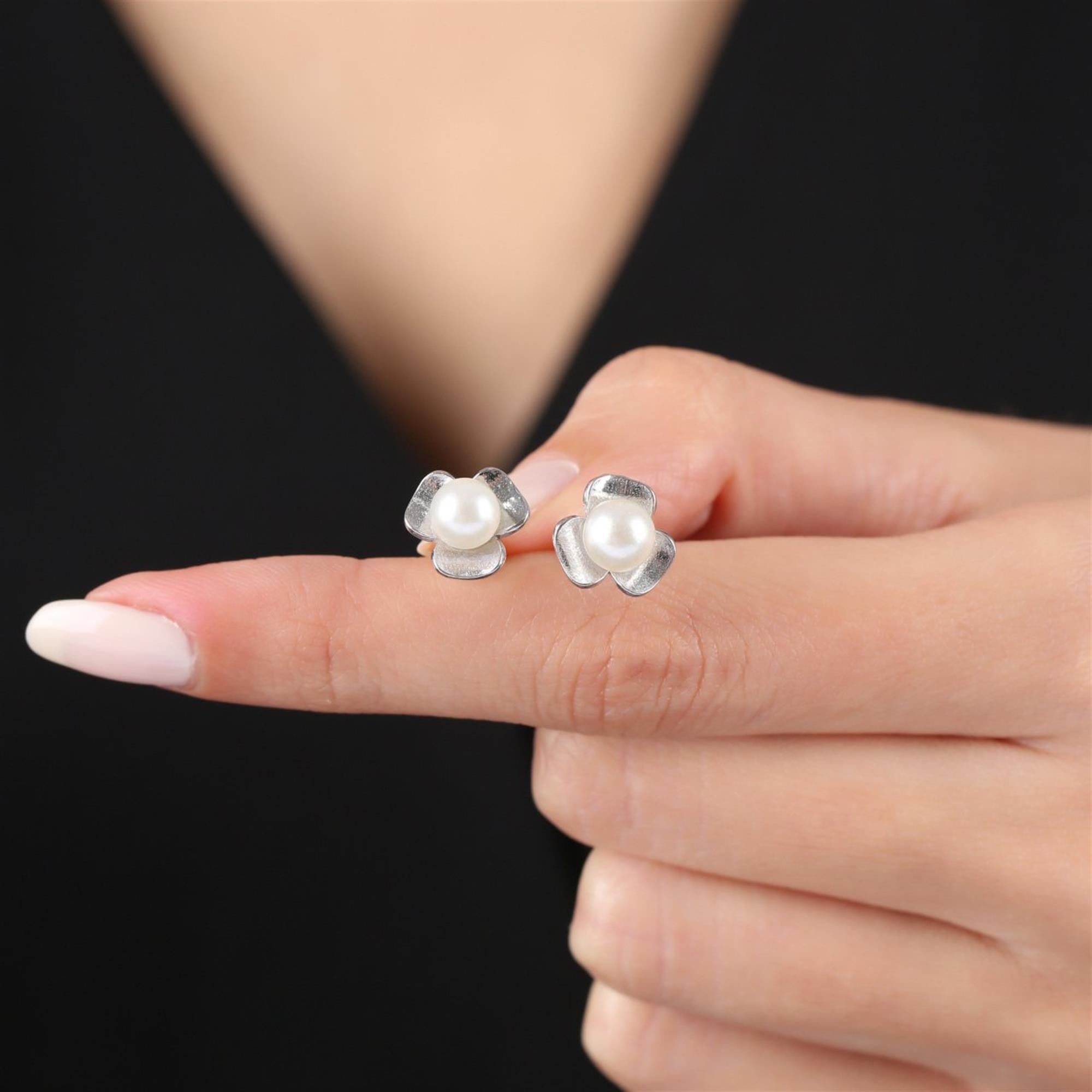 Dainty Pearl Clover Flowers Silver Earrings