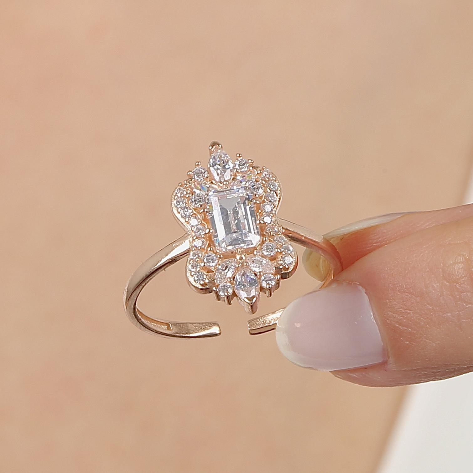 Classic Sparkle Vintage Rose Gold Ring