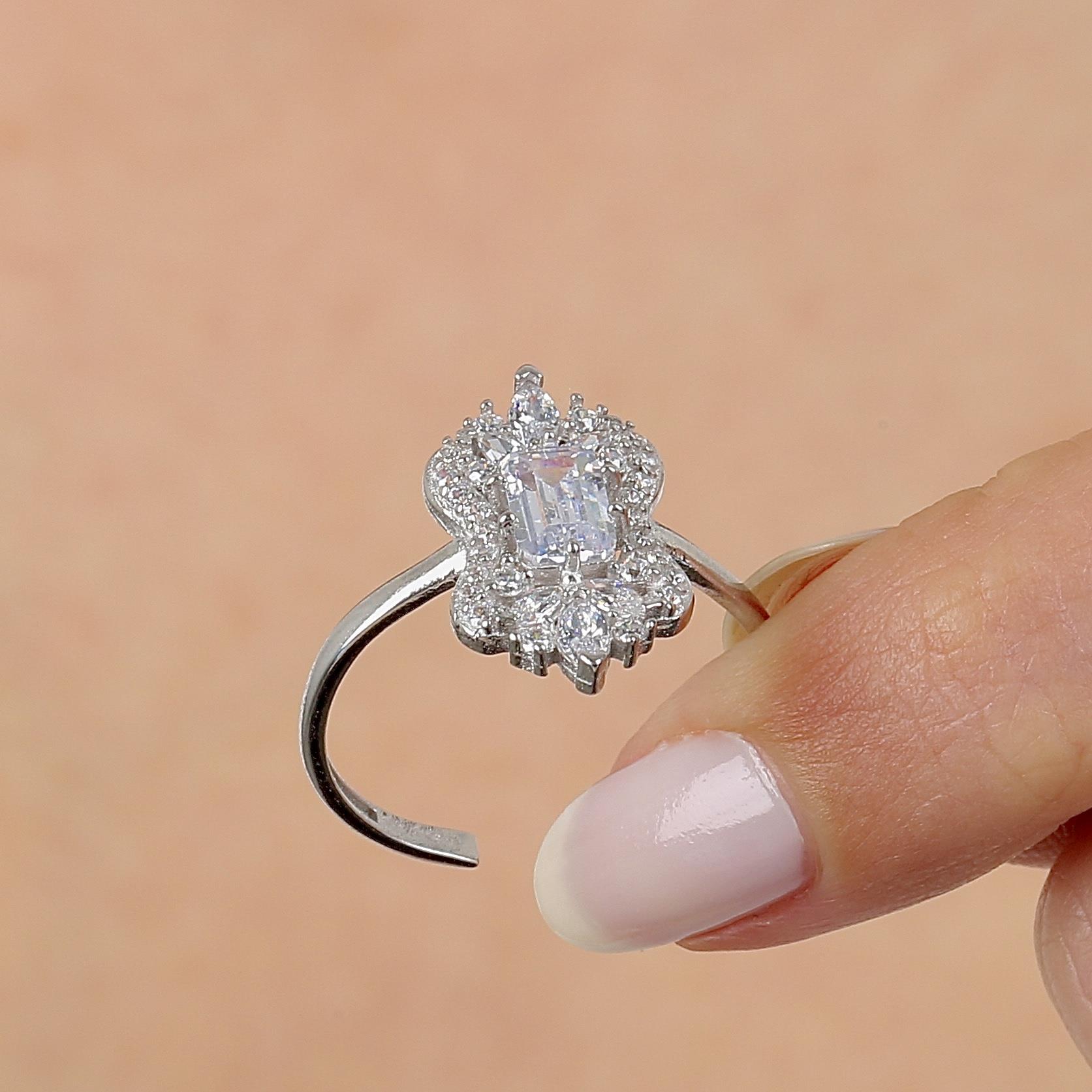 Classic Sparkle Vintage Silver Ring