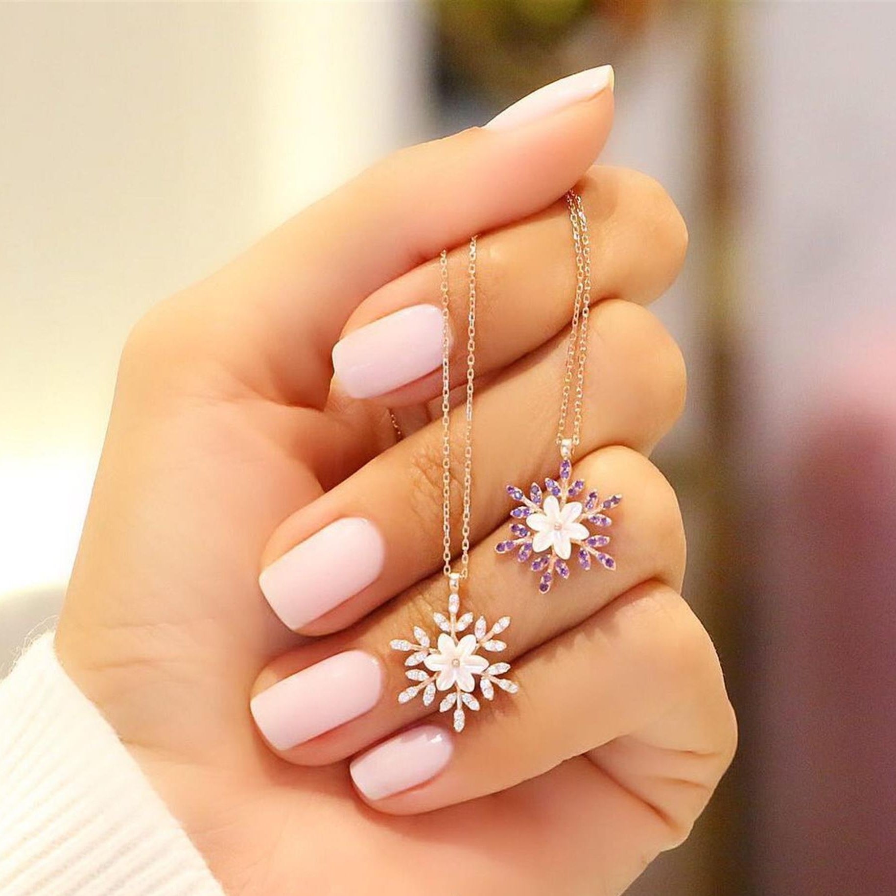 Sparkling Snowflower Rose Gold Necklace