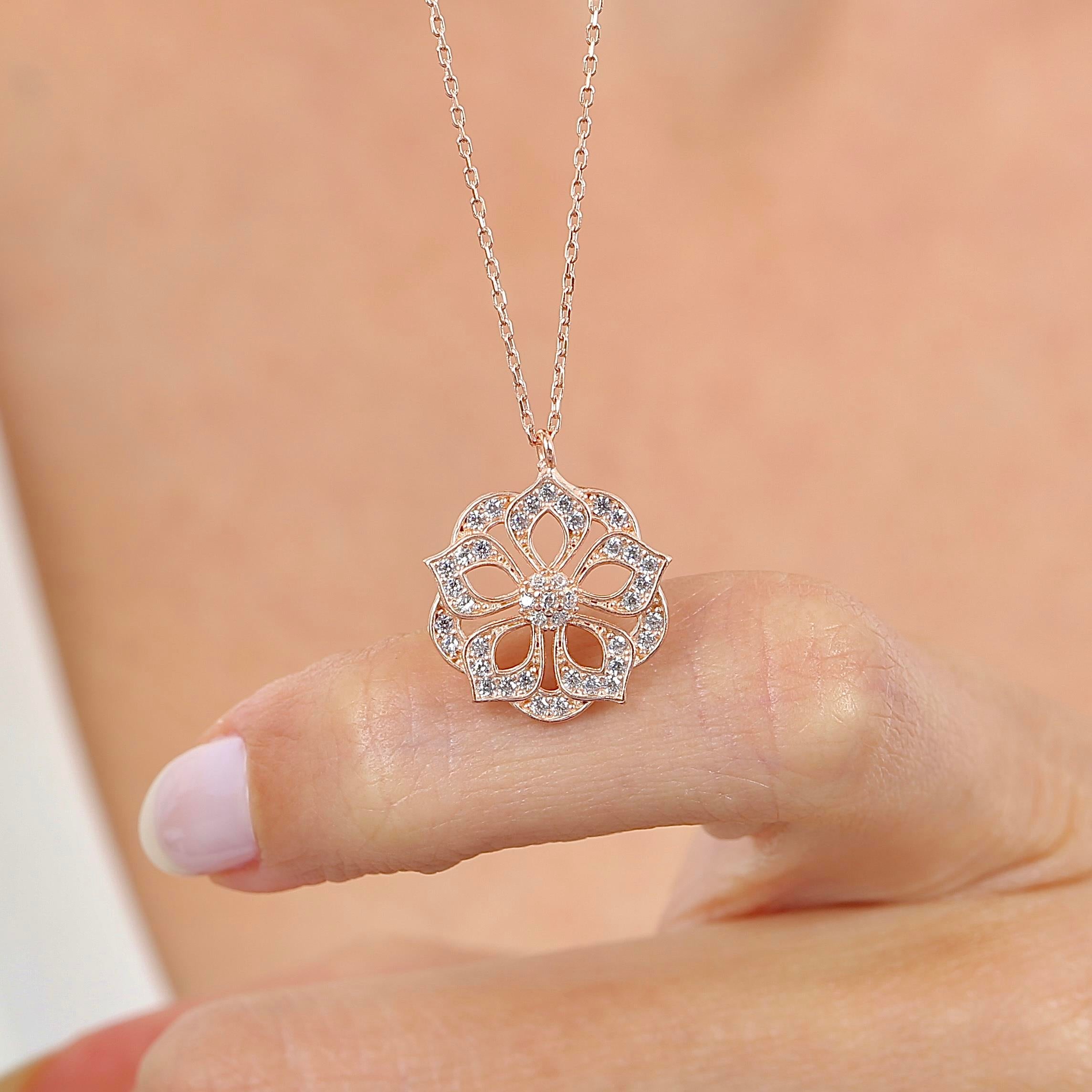 Sparkling Palace Star Rose Gold Plated Necklace
