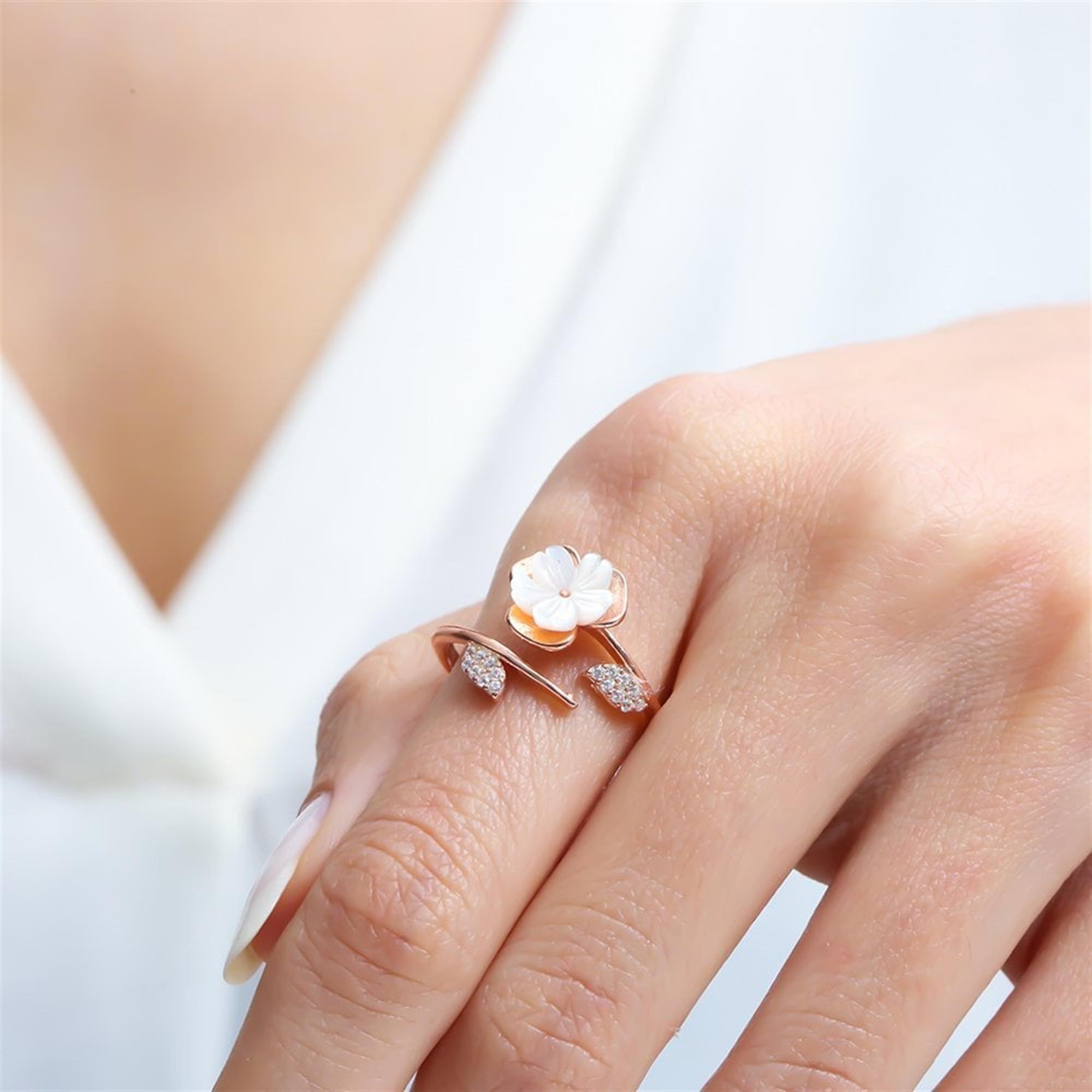Magnolia Elegance Rose Gold Stackable Ring