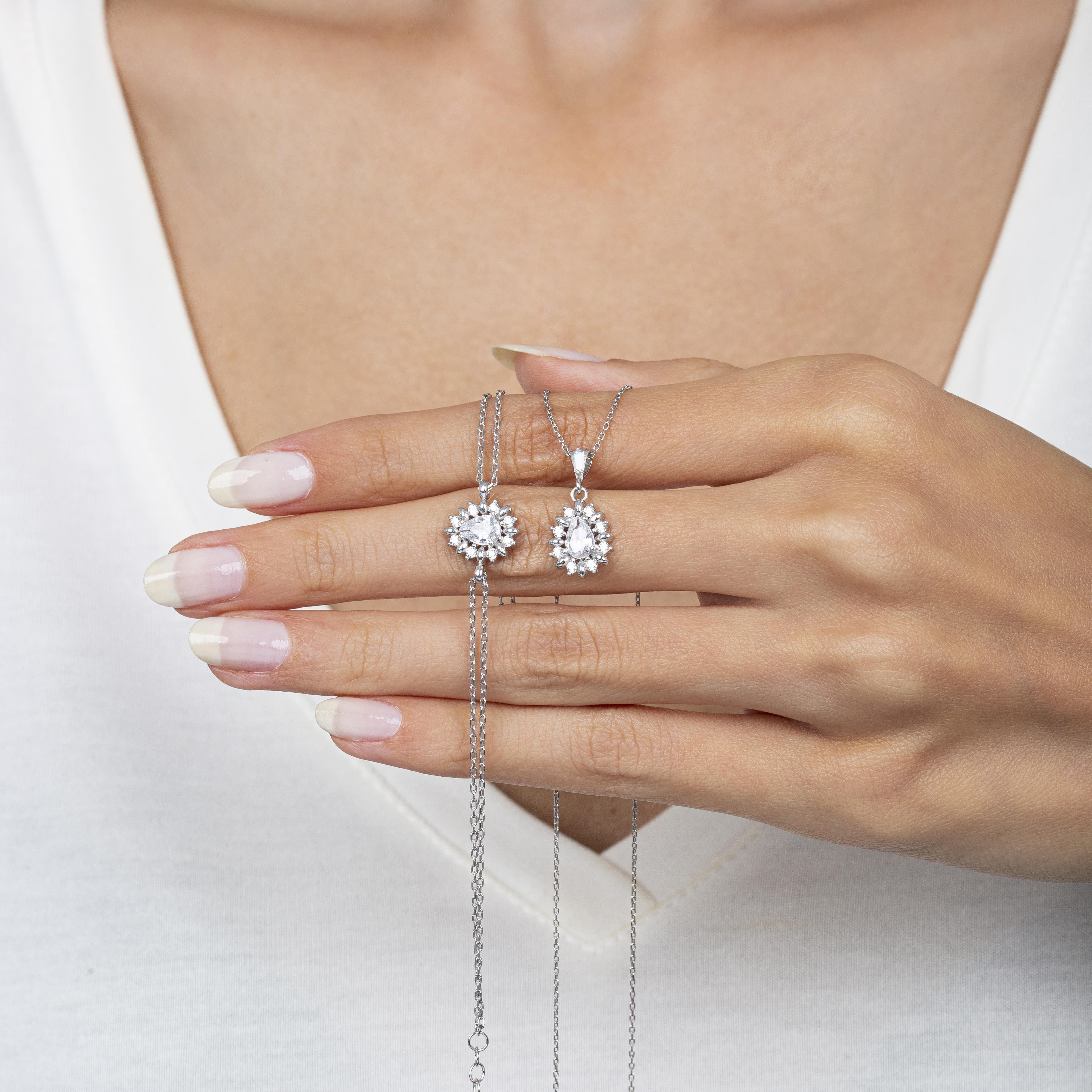 Diamond Drop Sparkling Simplicity Seal Silver Jewelry Set