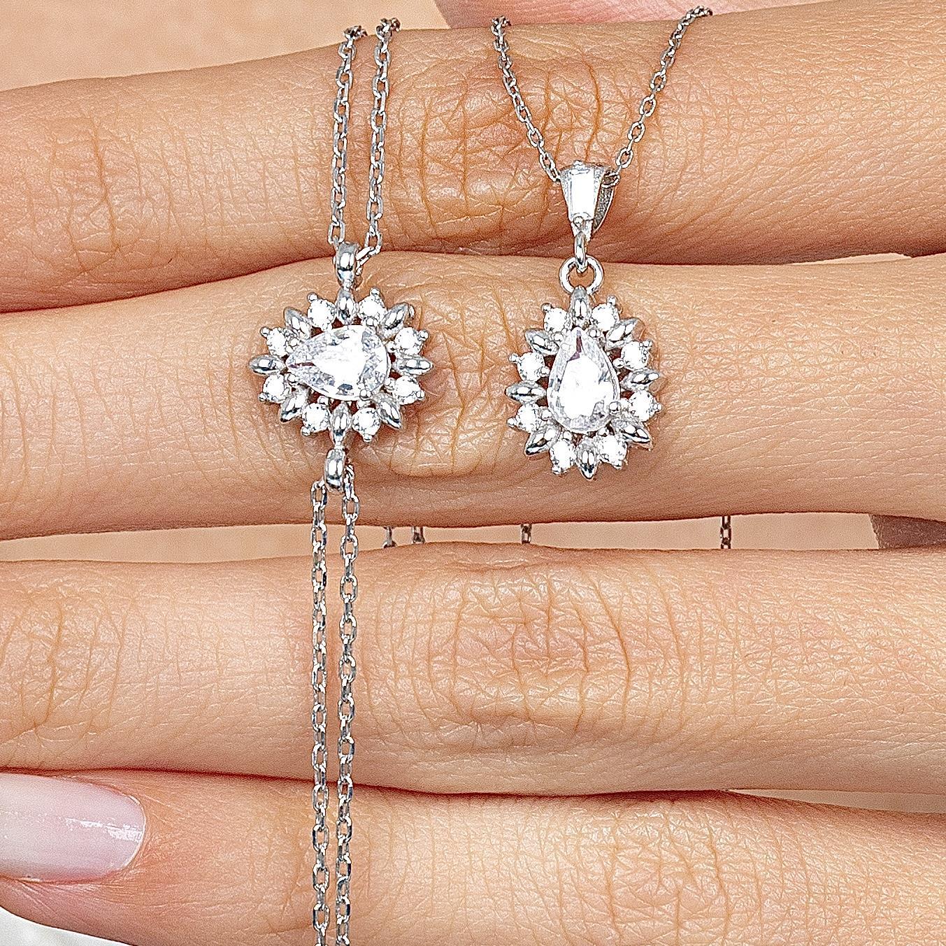Diamond Drop Sparkling Simplicity Seal Silver Jewelry Set
