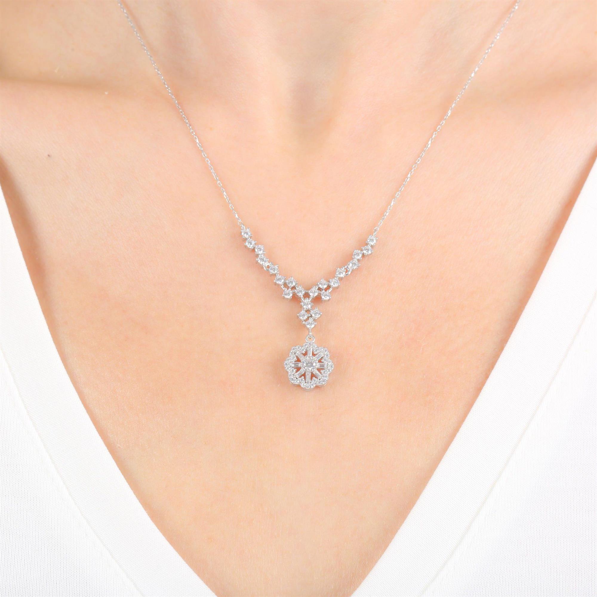 Diamond Setting Cute Baguette Silver Necklace