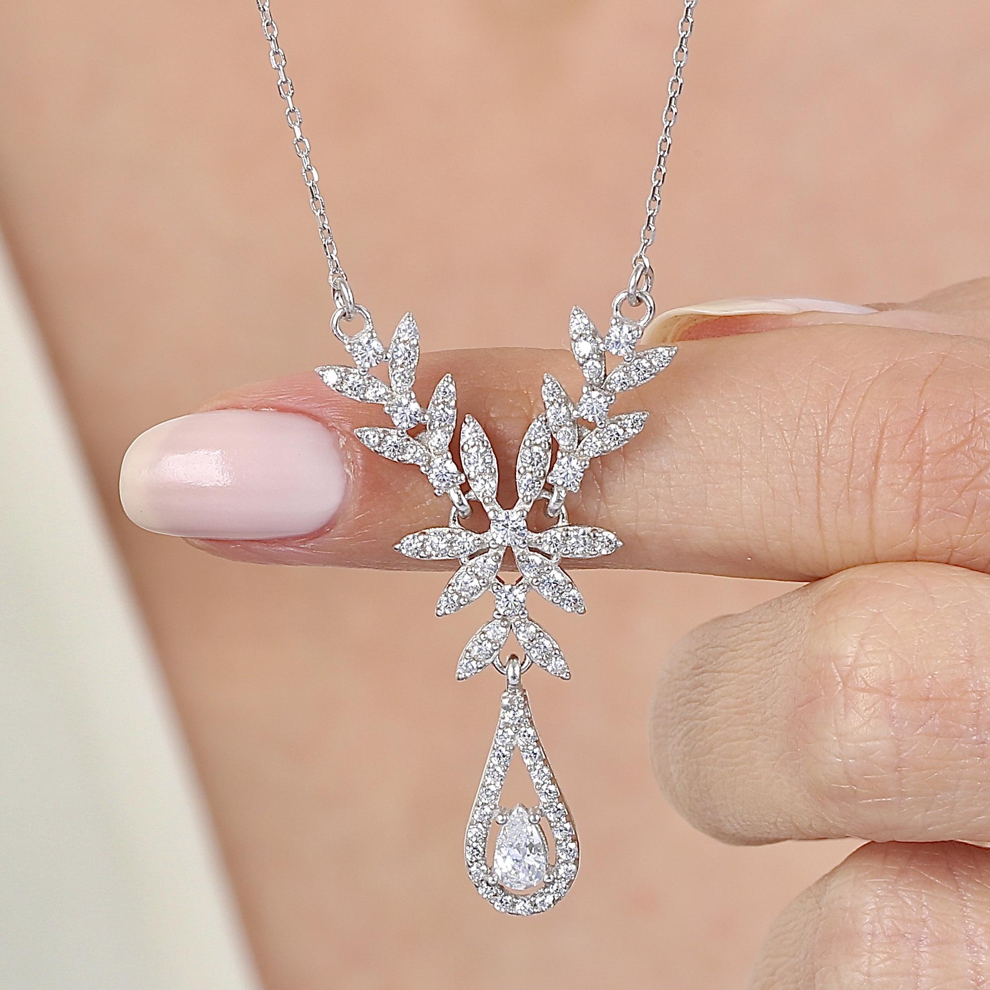 Diamond Setting Drop Silver Necklace