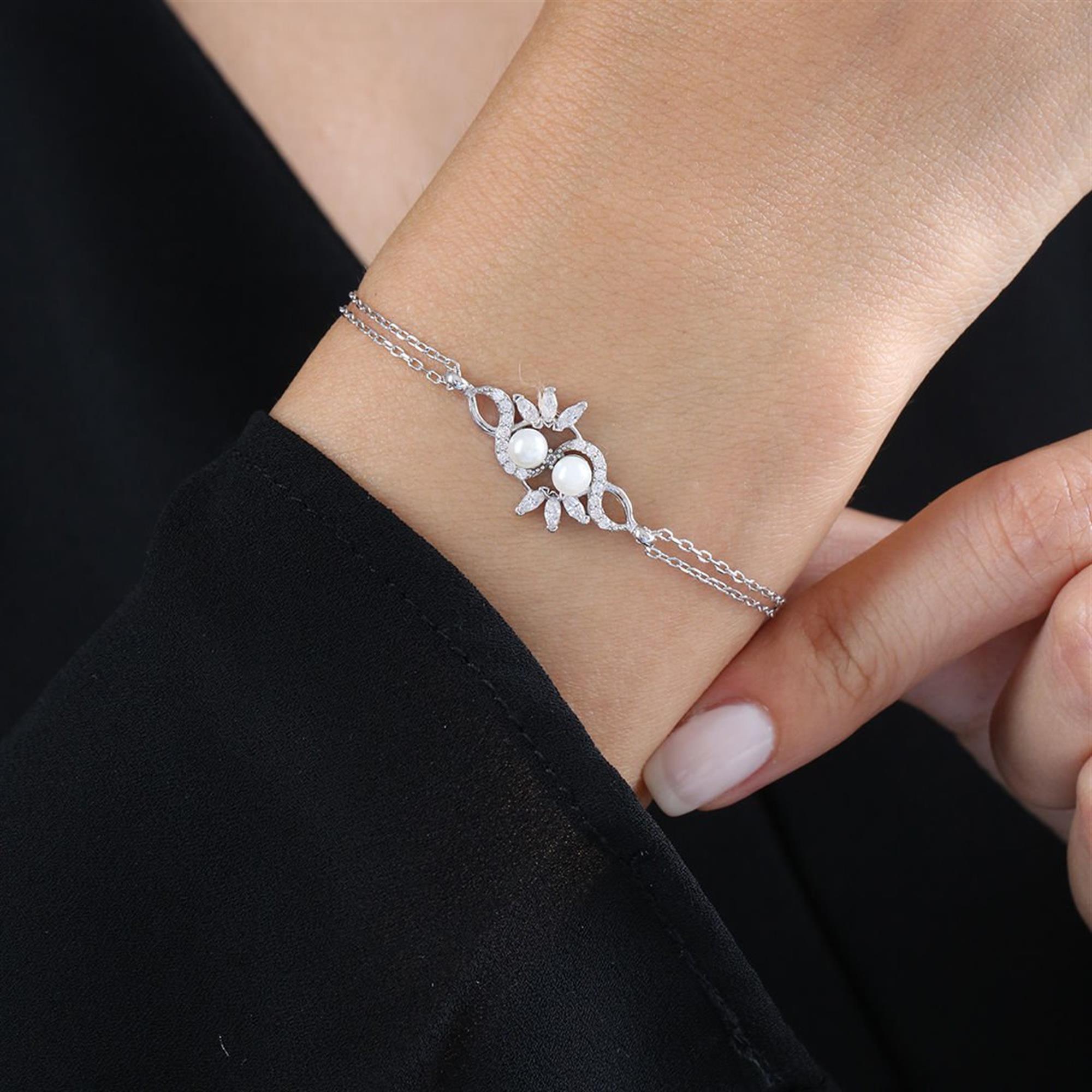 Diamond Setting Sparkling Elegant Pearls Silver Bracelet