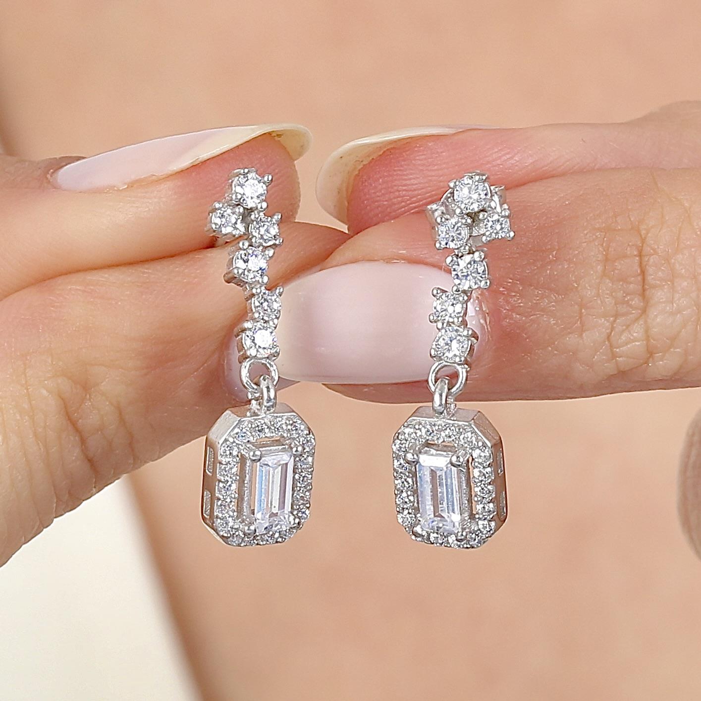 Diamond Setting Sparkling Emerald Silver Earrings
