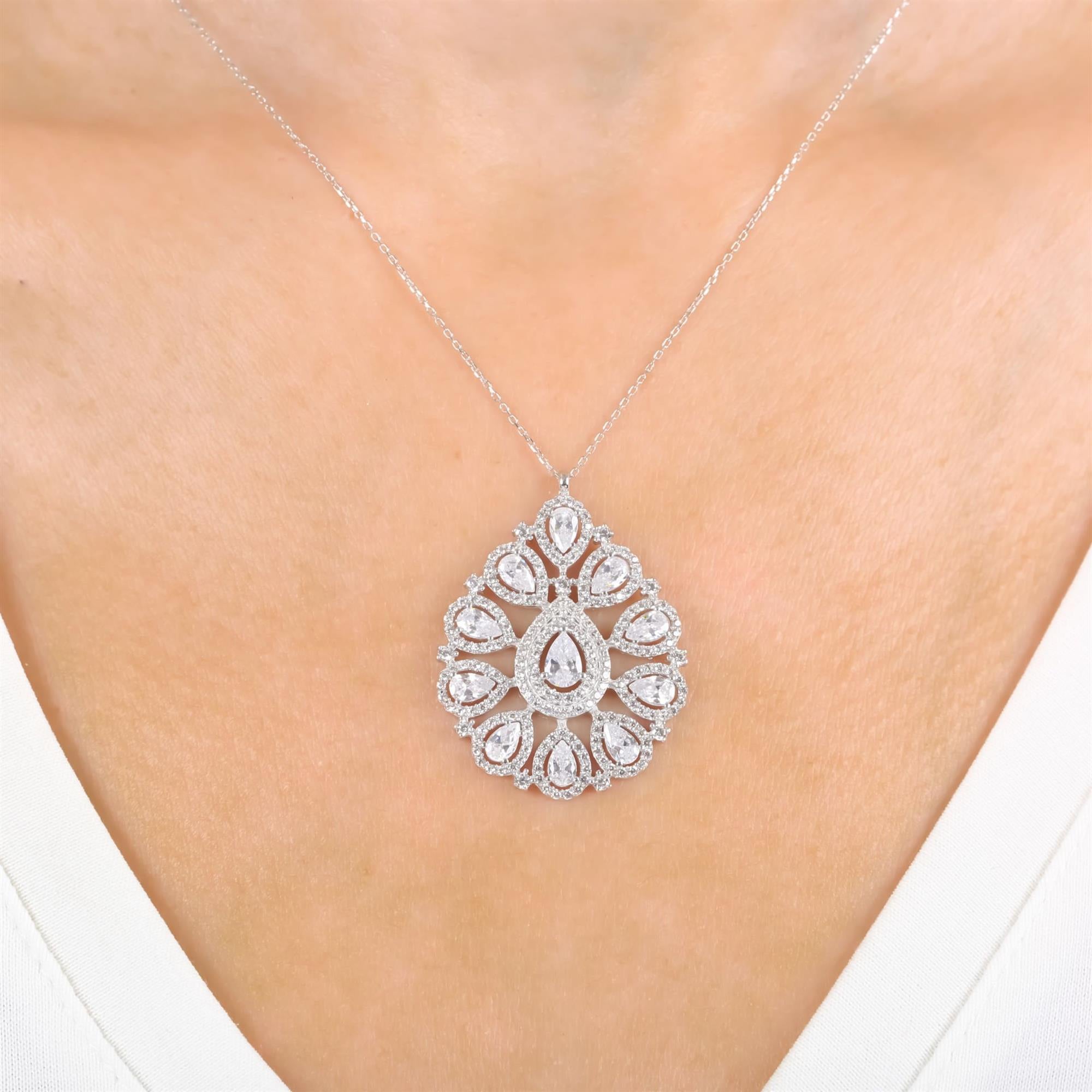 Diamond Setting Sparkling Royal Badge Silver Necklace