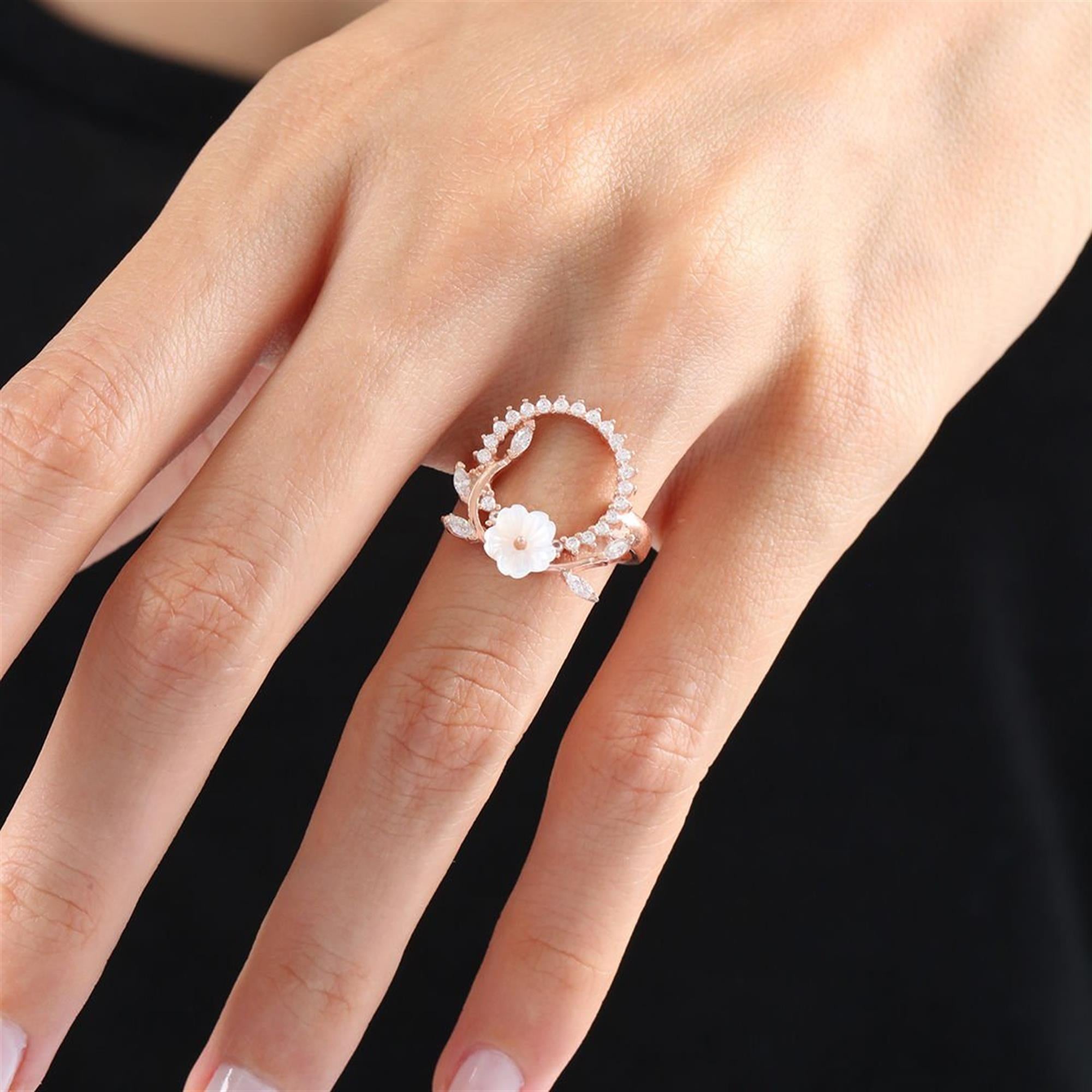 Diamond Setting Sparkling Magnolia Flower Crown Rose Gold Ring