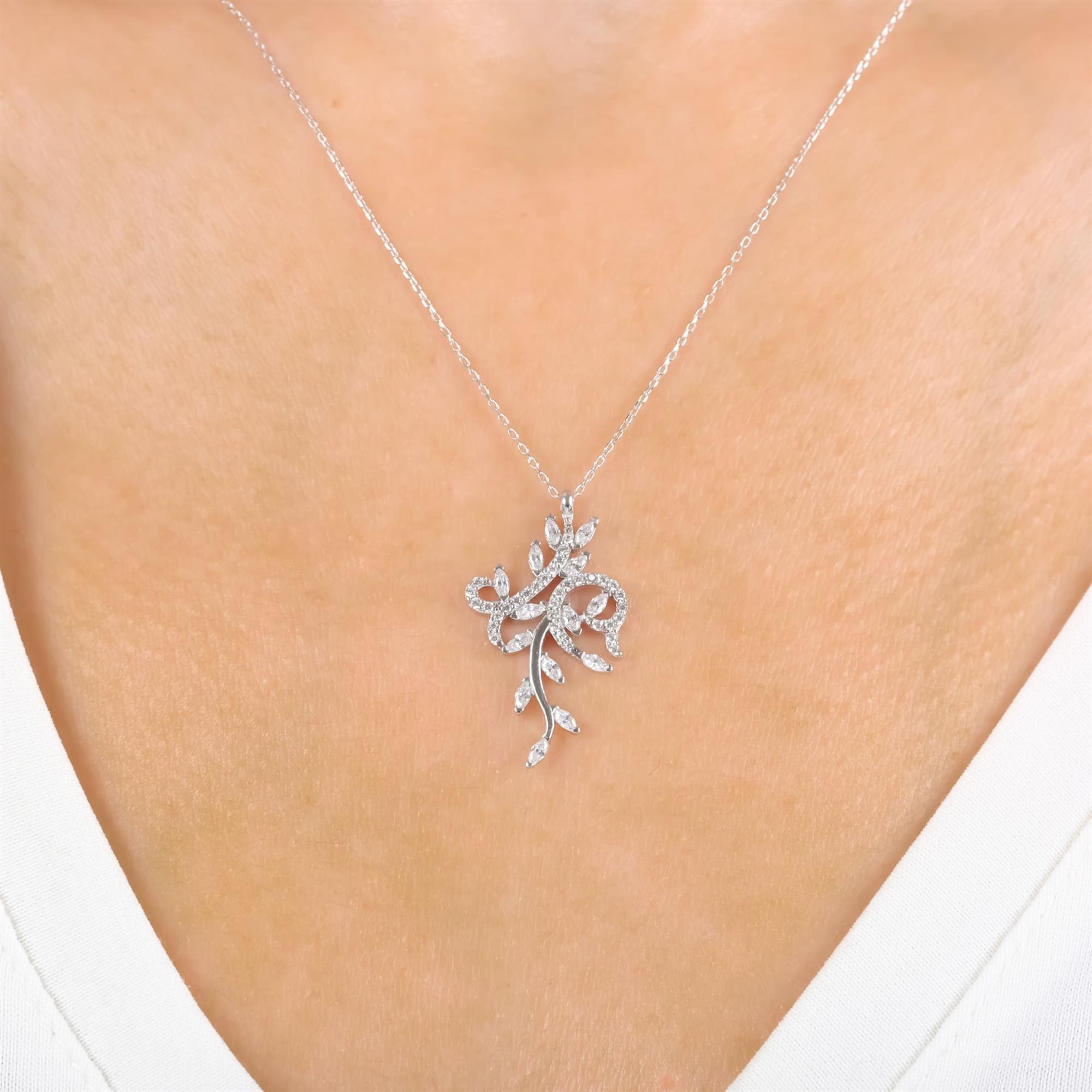 elegant and nature-inspired jewelry for women