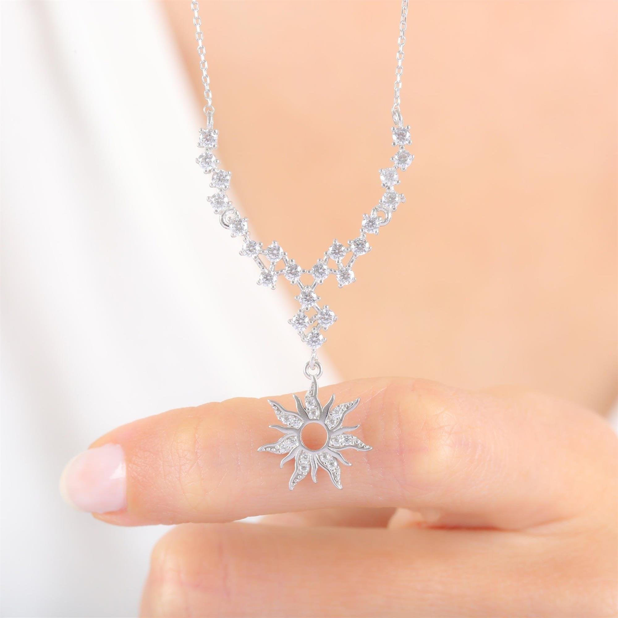 Diamond Setting Sparkling Summer Sun Silver Necklace