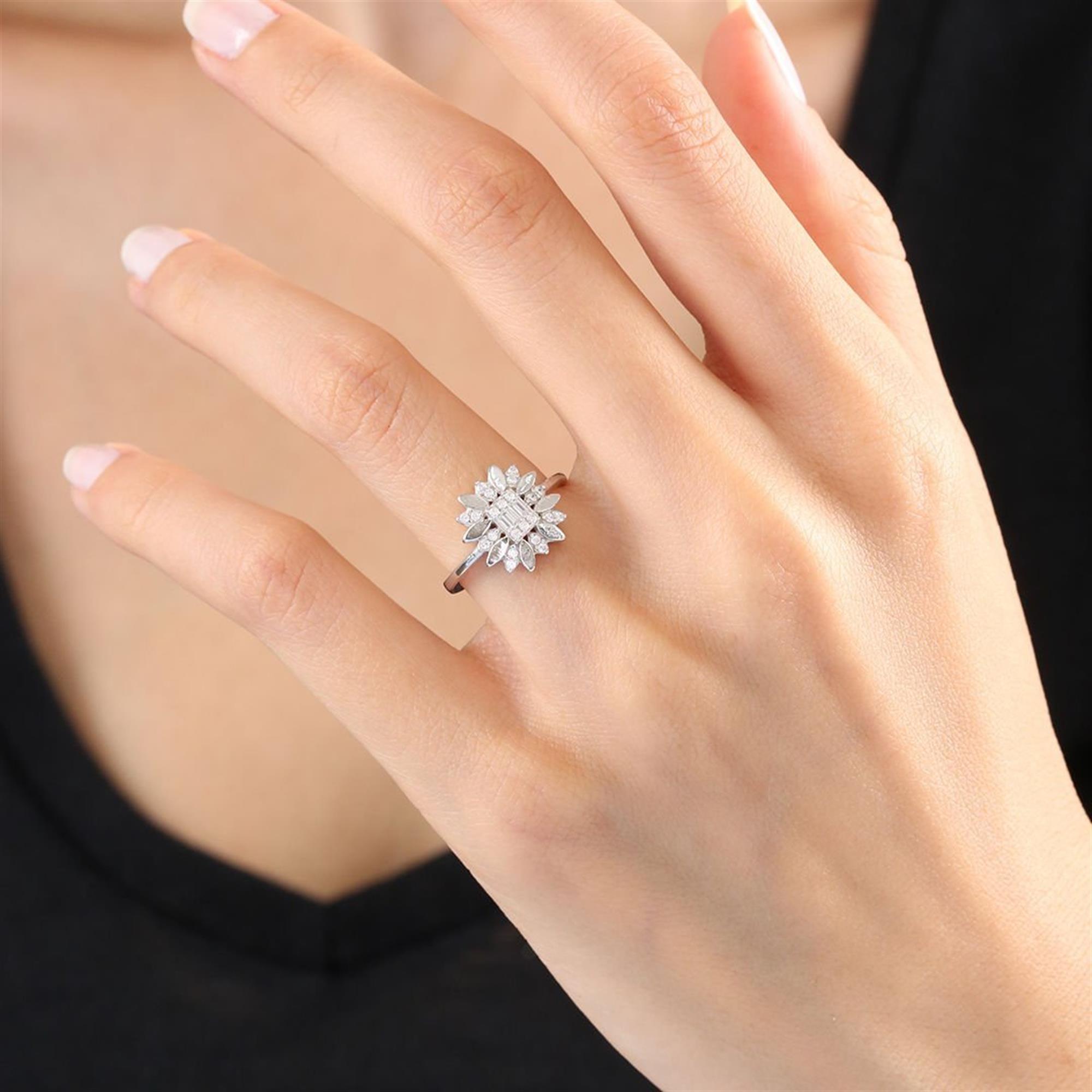 Diamond Setting Sparkling Baguette Sun Silver Ring