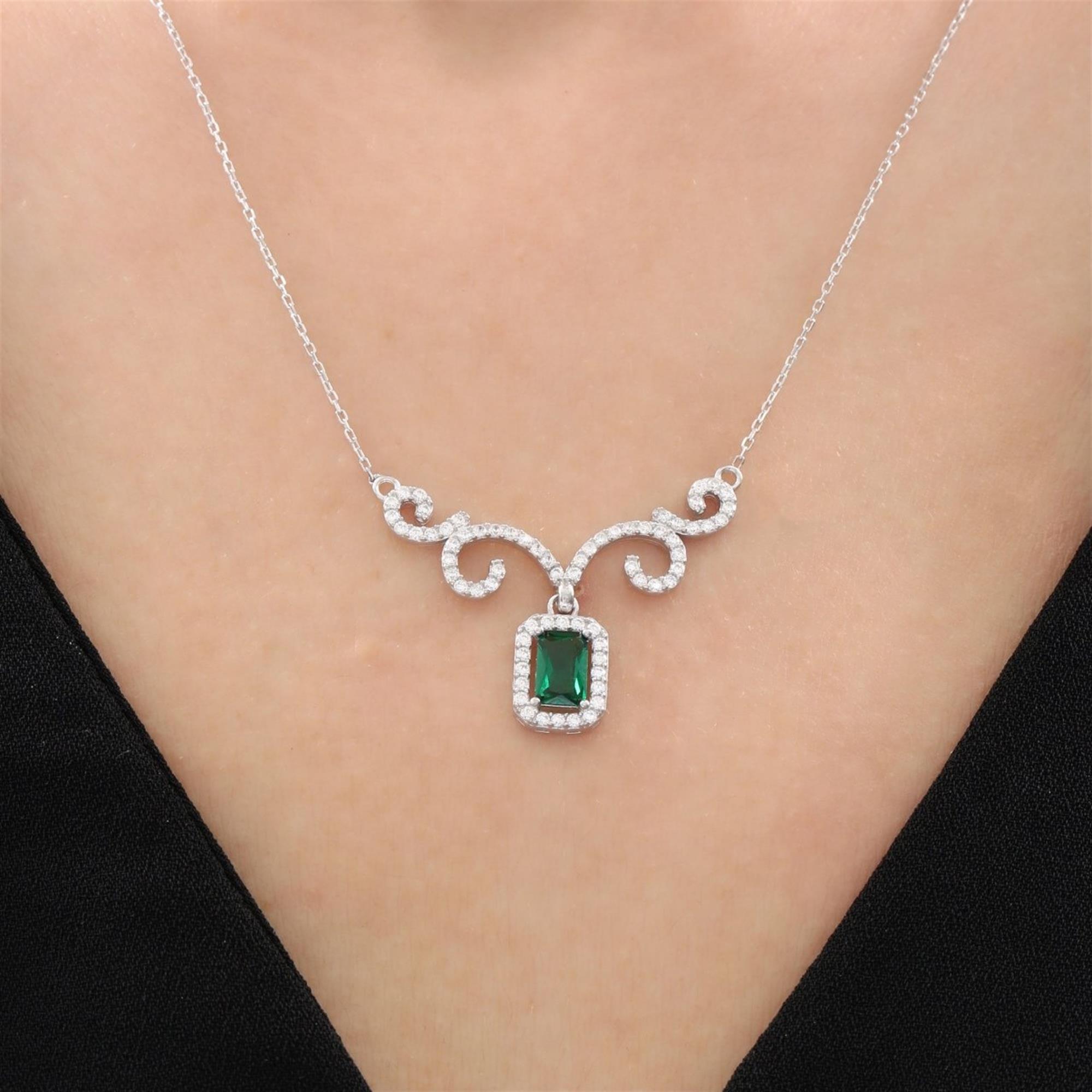 Diamond Royal Emerald Curve Silver Necklace