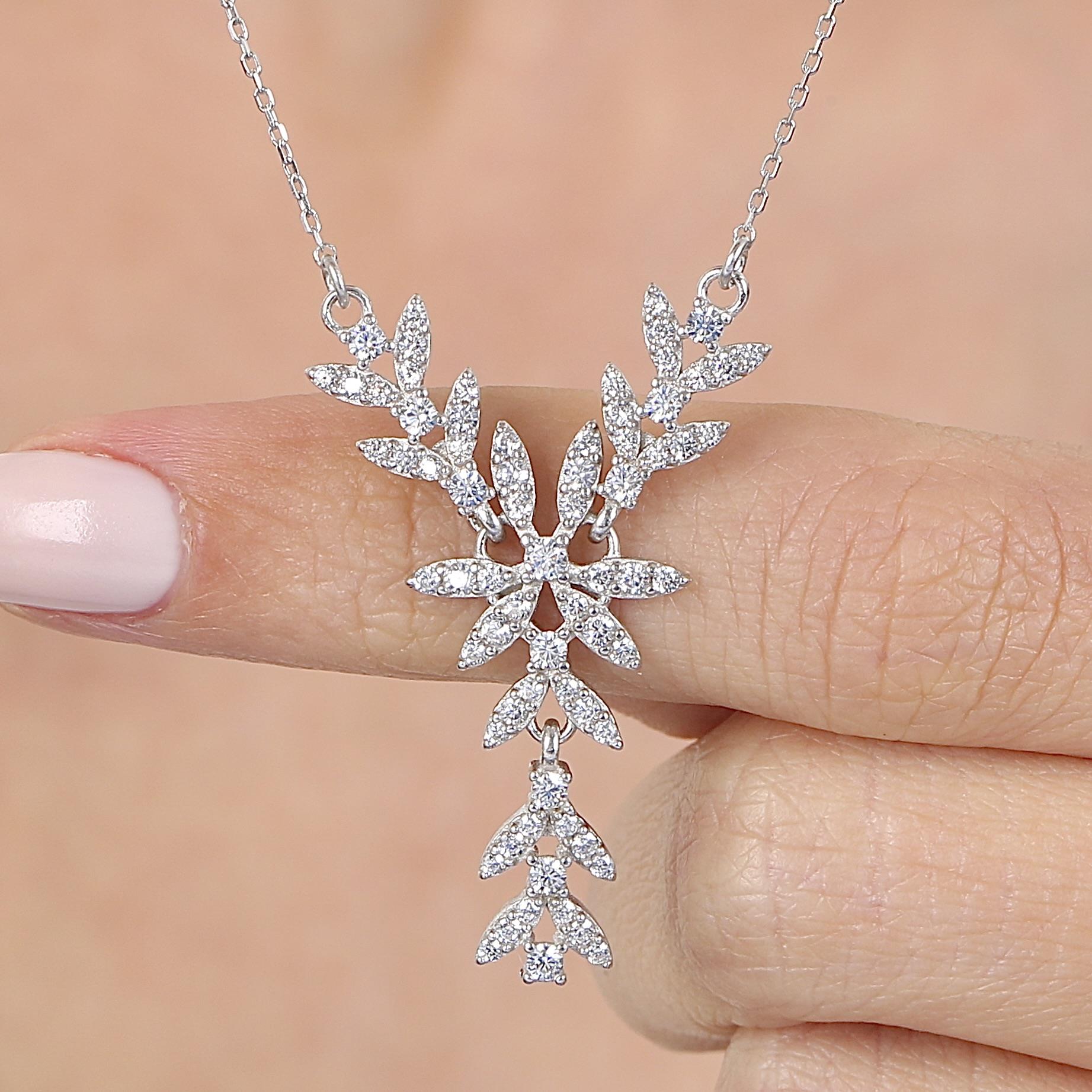 Diamond Elegance Sparkle Silver Necklace