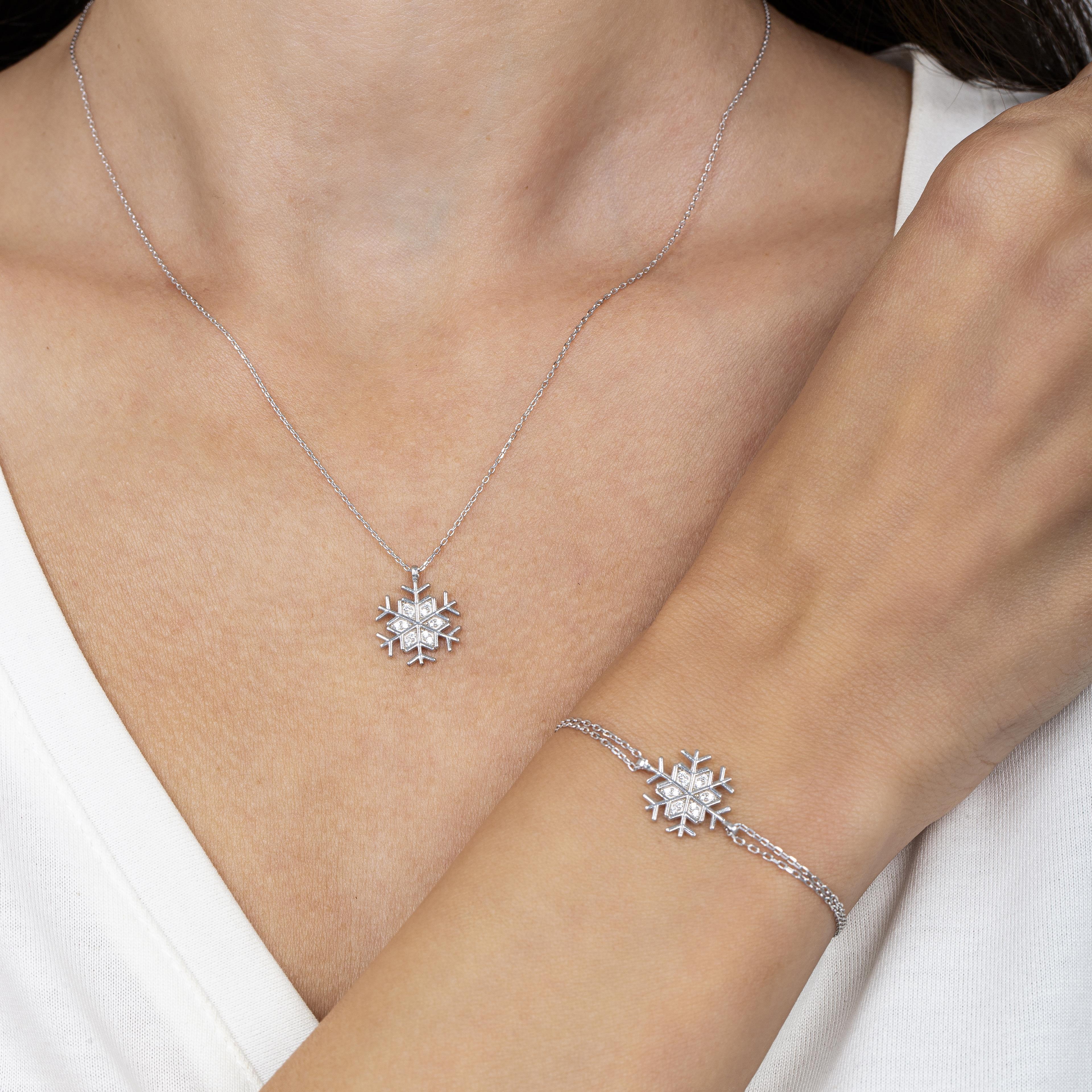 Snowflake Silver Necklace & Bracelet Set