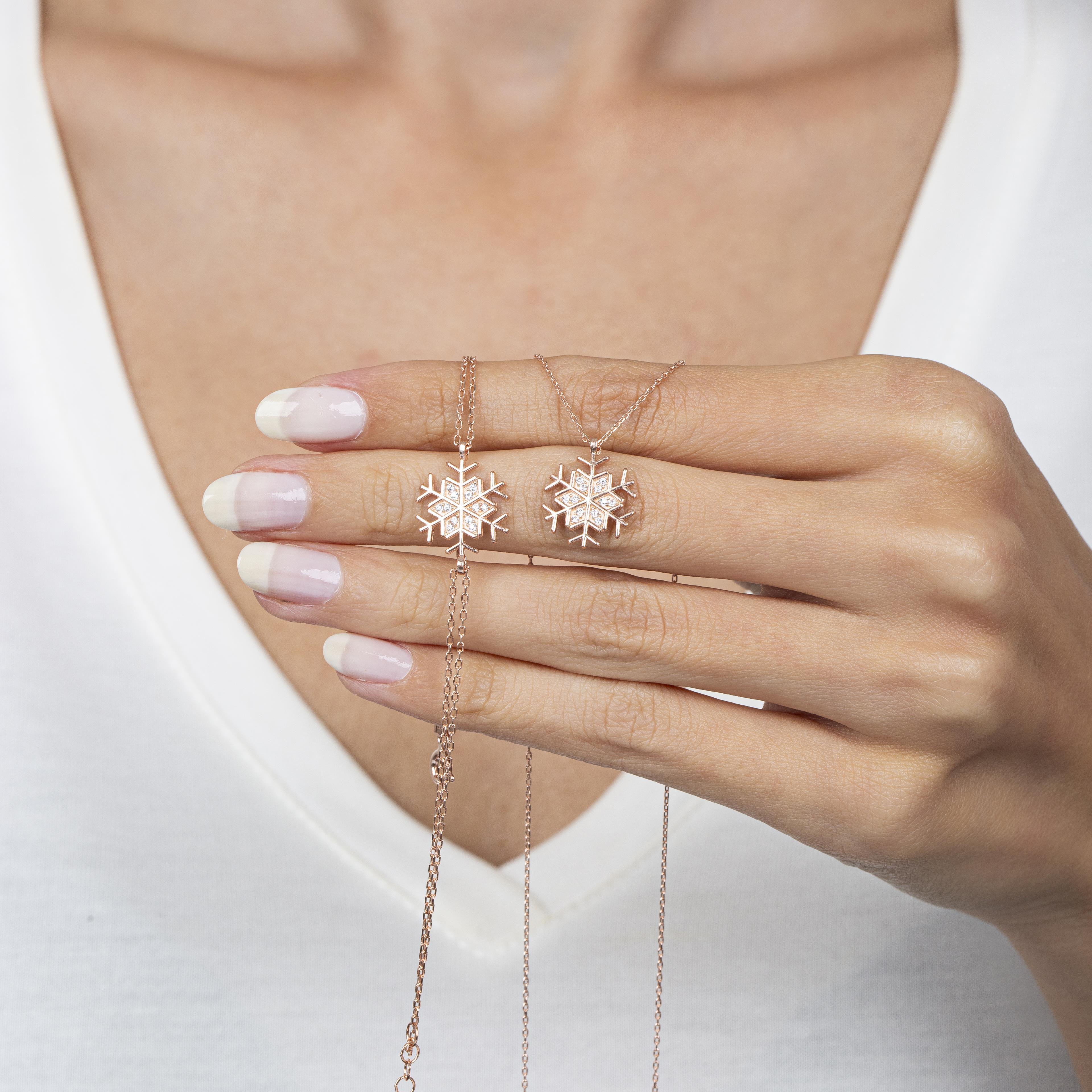 Snowflake Rose Gold Necklace & Bracelet Set