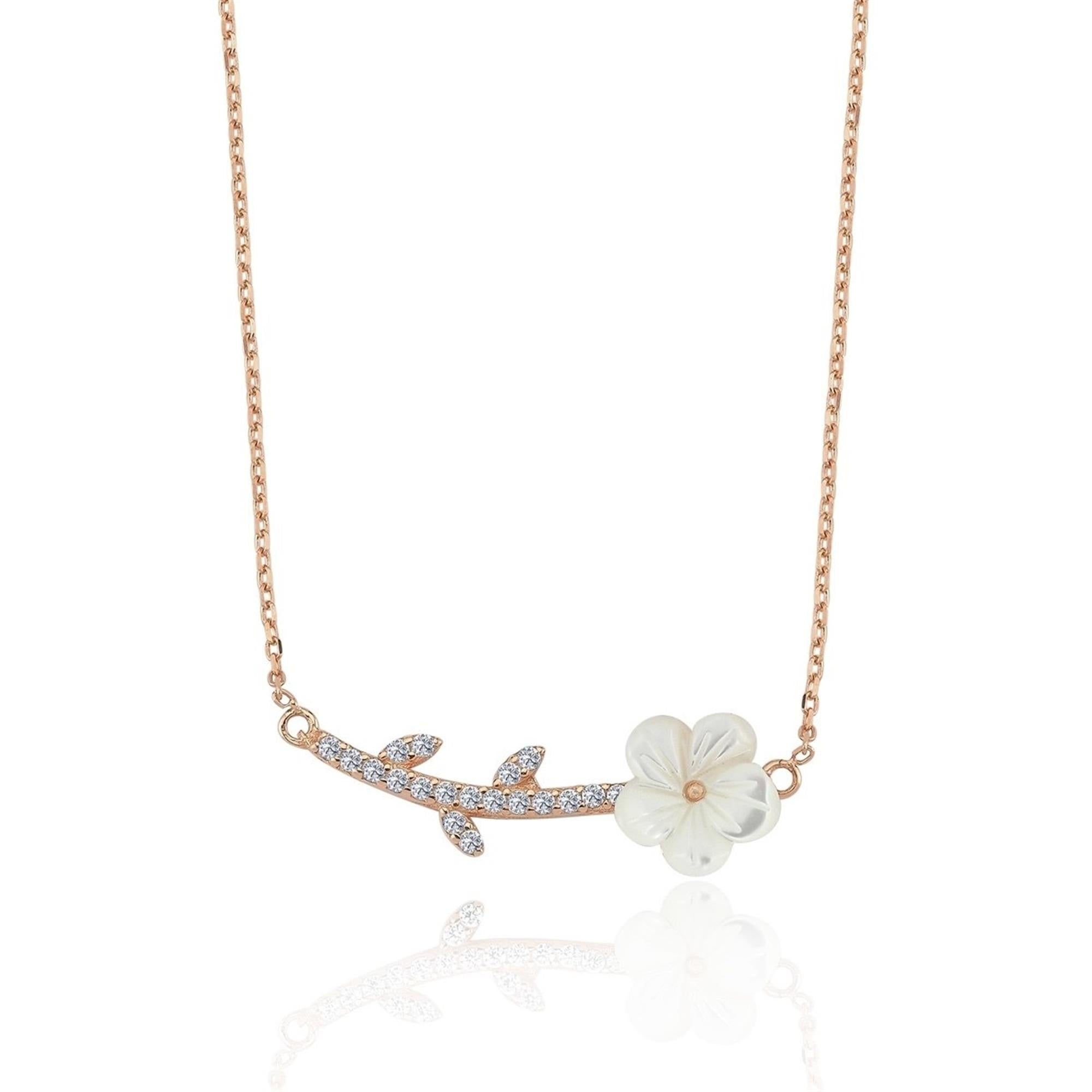 Delicate Wild Daisy Rose Gold Necklace