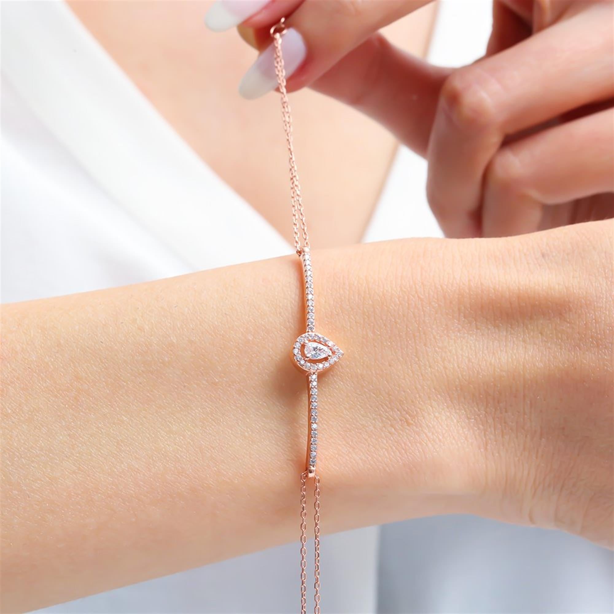 Rose gold plated teardrop bracelet crafted from sterling silver with zircon stones – perfect for everyday elegance.