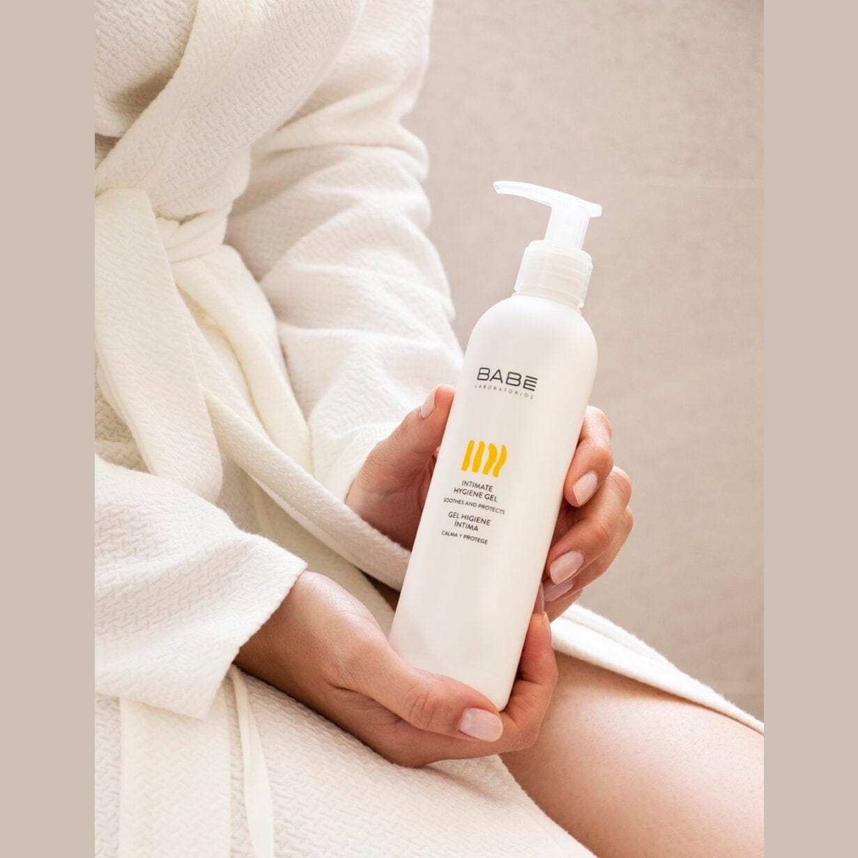 Babe Intimate Hygiene Gel 250 ml / 8.5 fl oz (2-Pack)