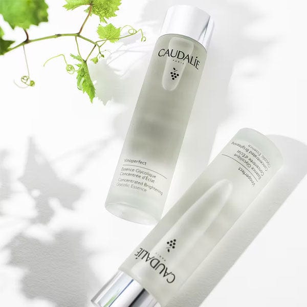 Caudalie Vinoperfect Anti-Blemish Brightening Glycolic Essence 150 ml / 5.1 fl oz