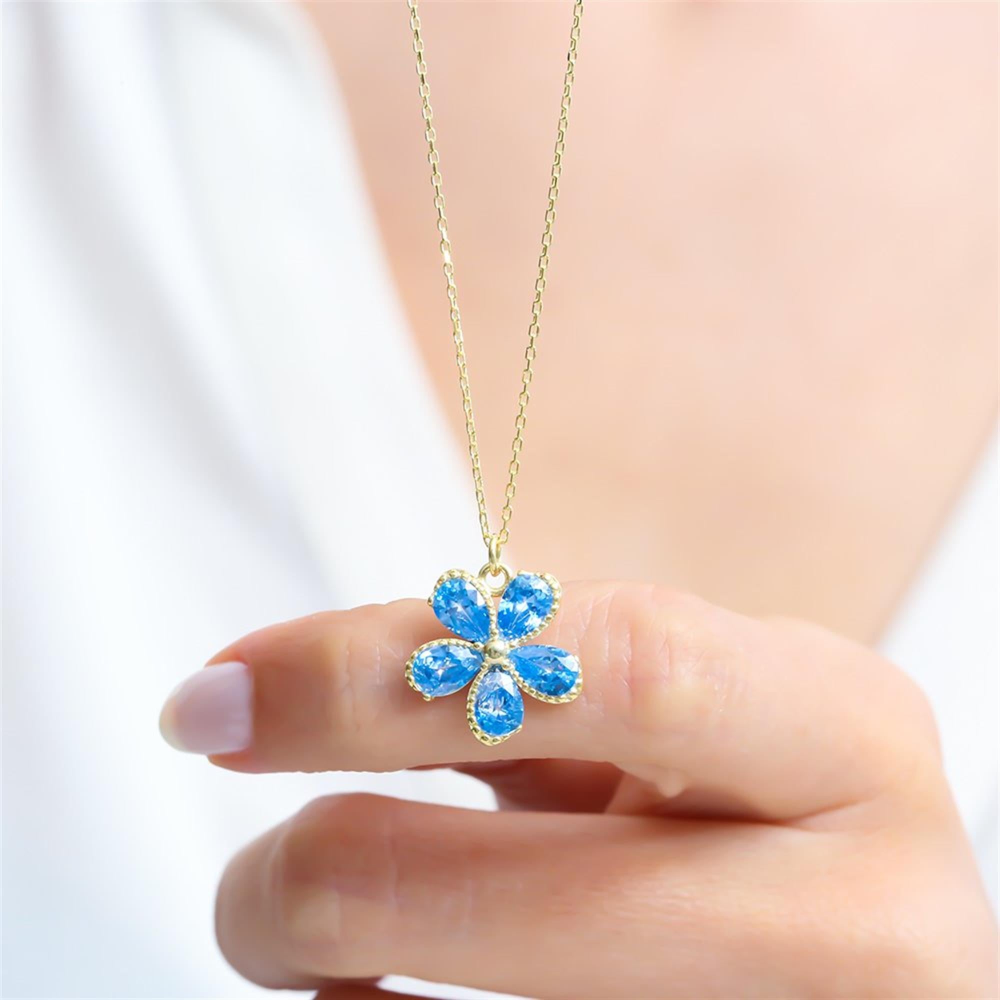 Aquamarine Stone Daisy Silver Necklace