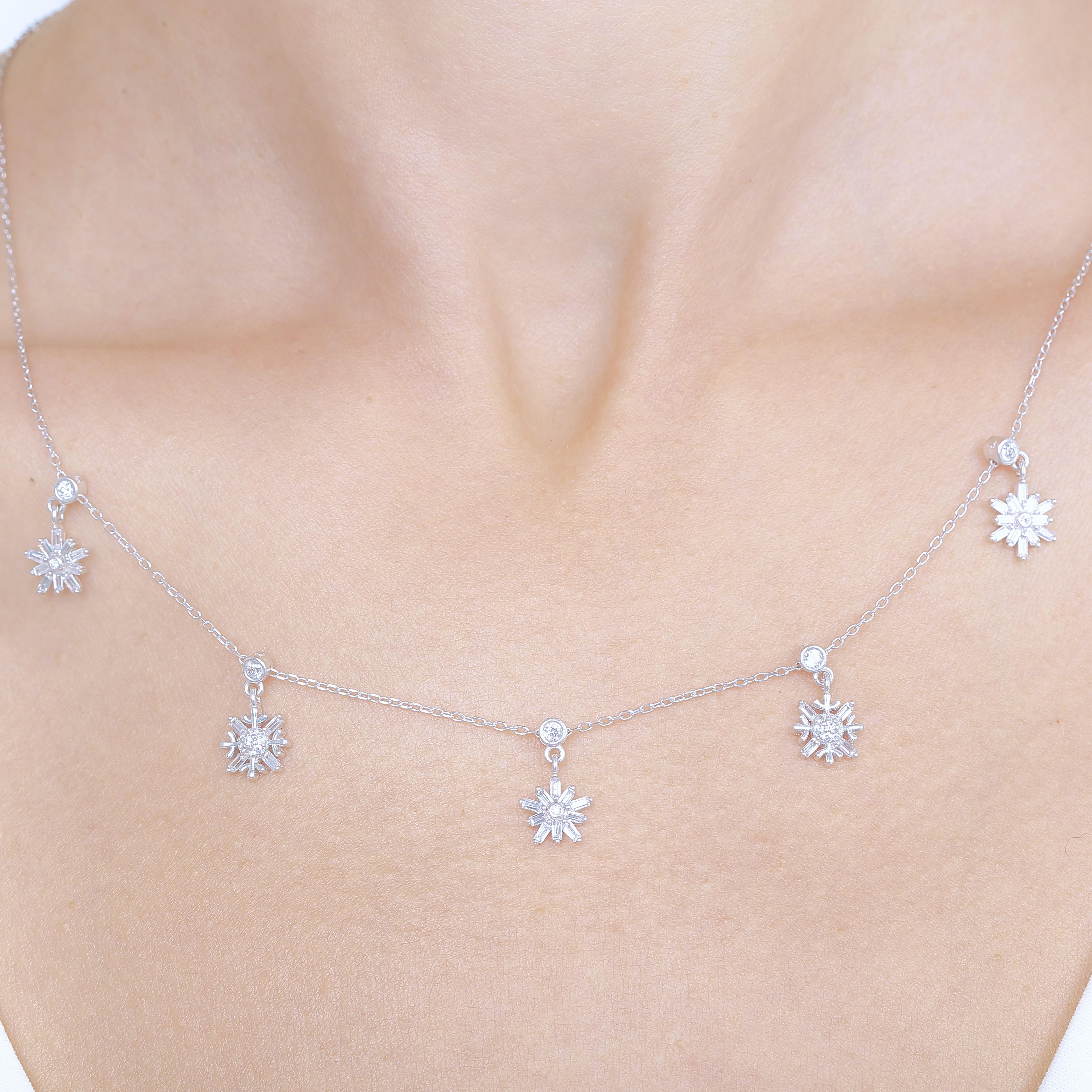 Noble Meeting Luck Silver Choker Necklace