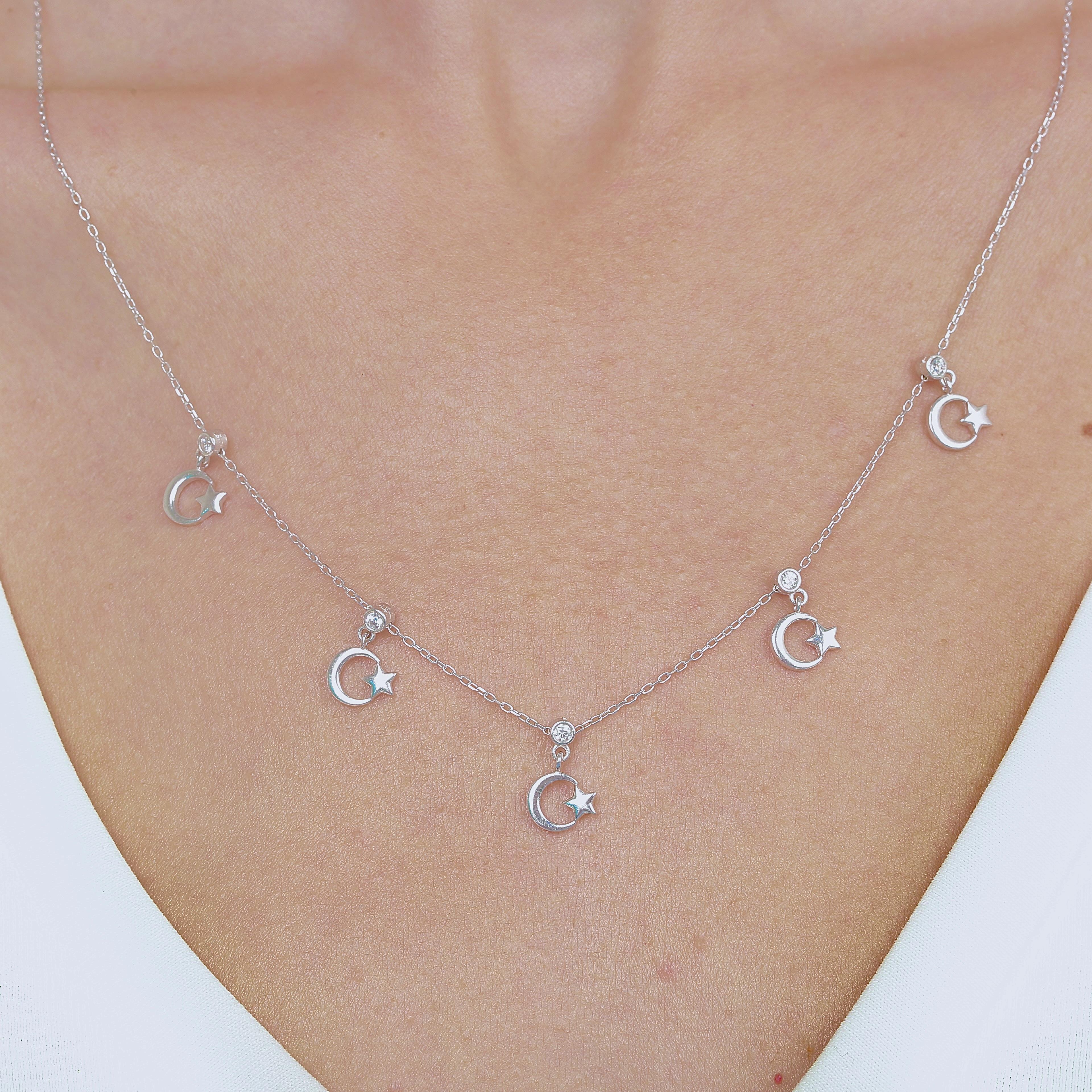 Flag Gateway Silver Luck Choker  Necklace