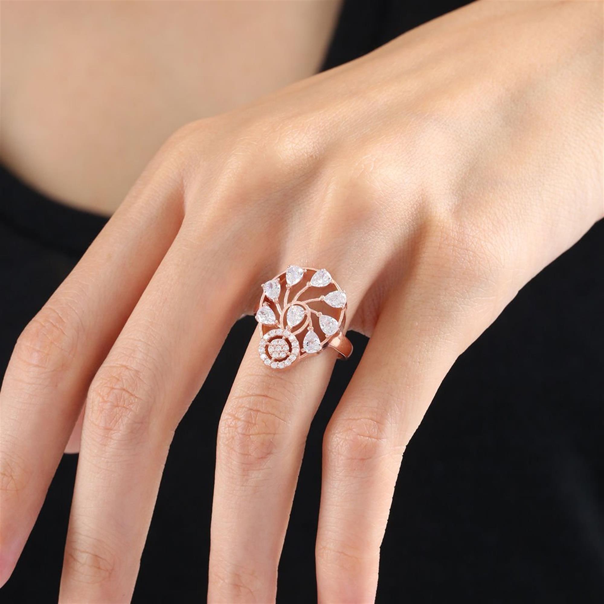 Effective Diamond Sparkling Rain Rose Gold Ring