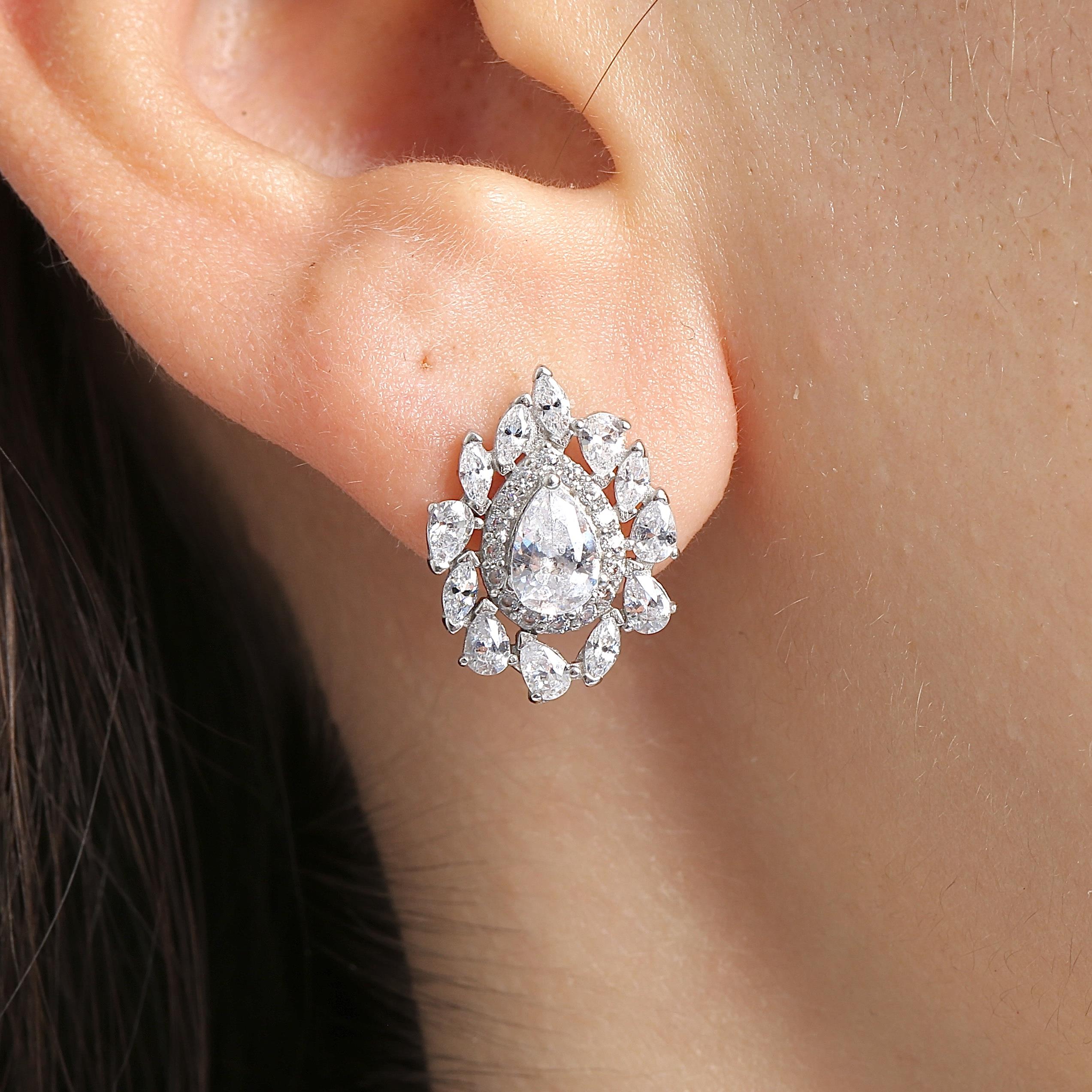 Effective Diamond Istanbul Grandeur Silver Earrings