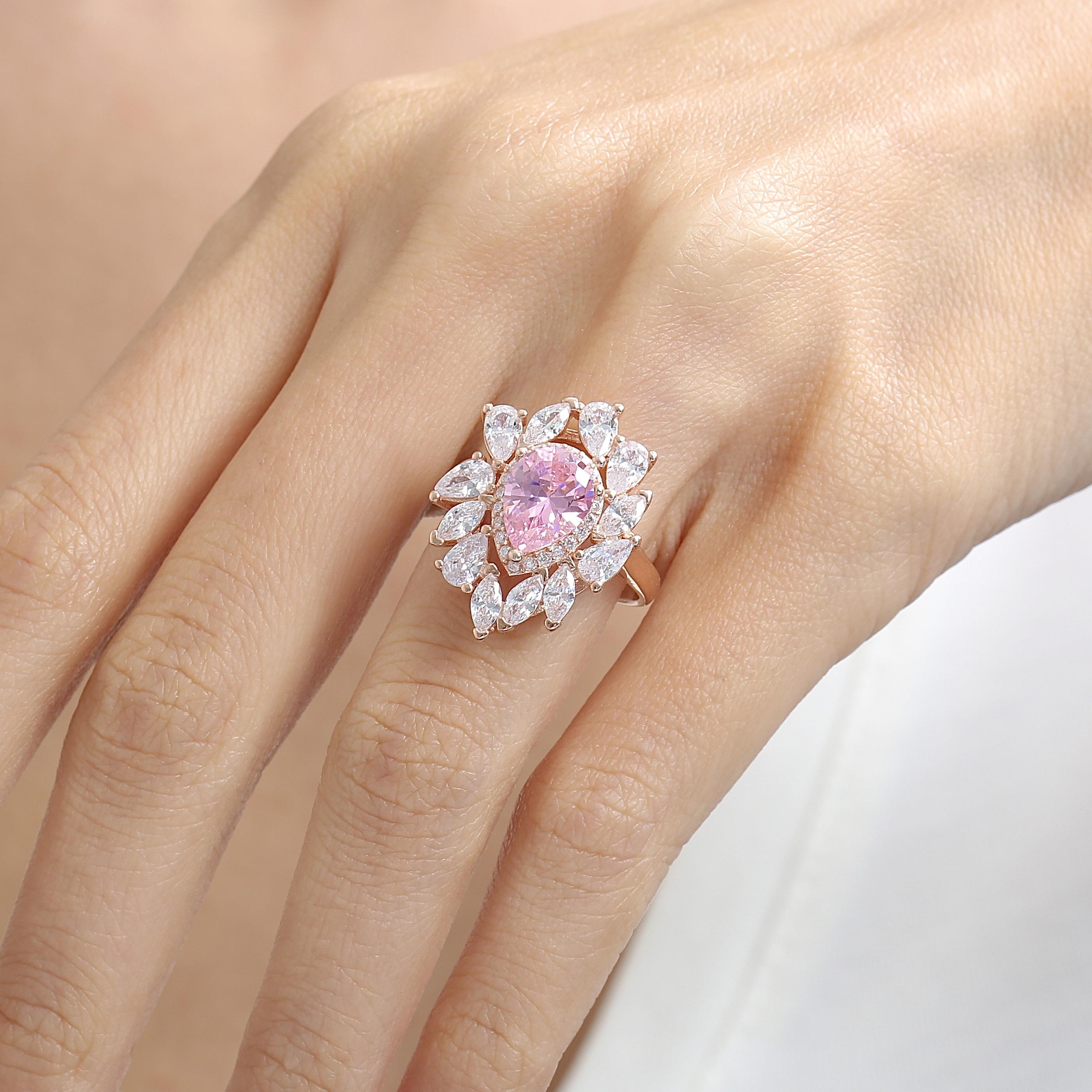 Effective Diamond Istanbul Grandeur Pink Rose Gold Ring