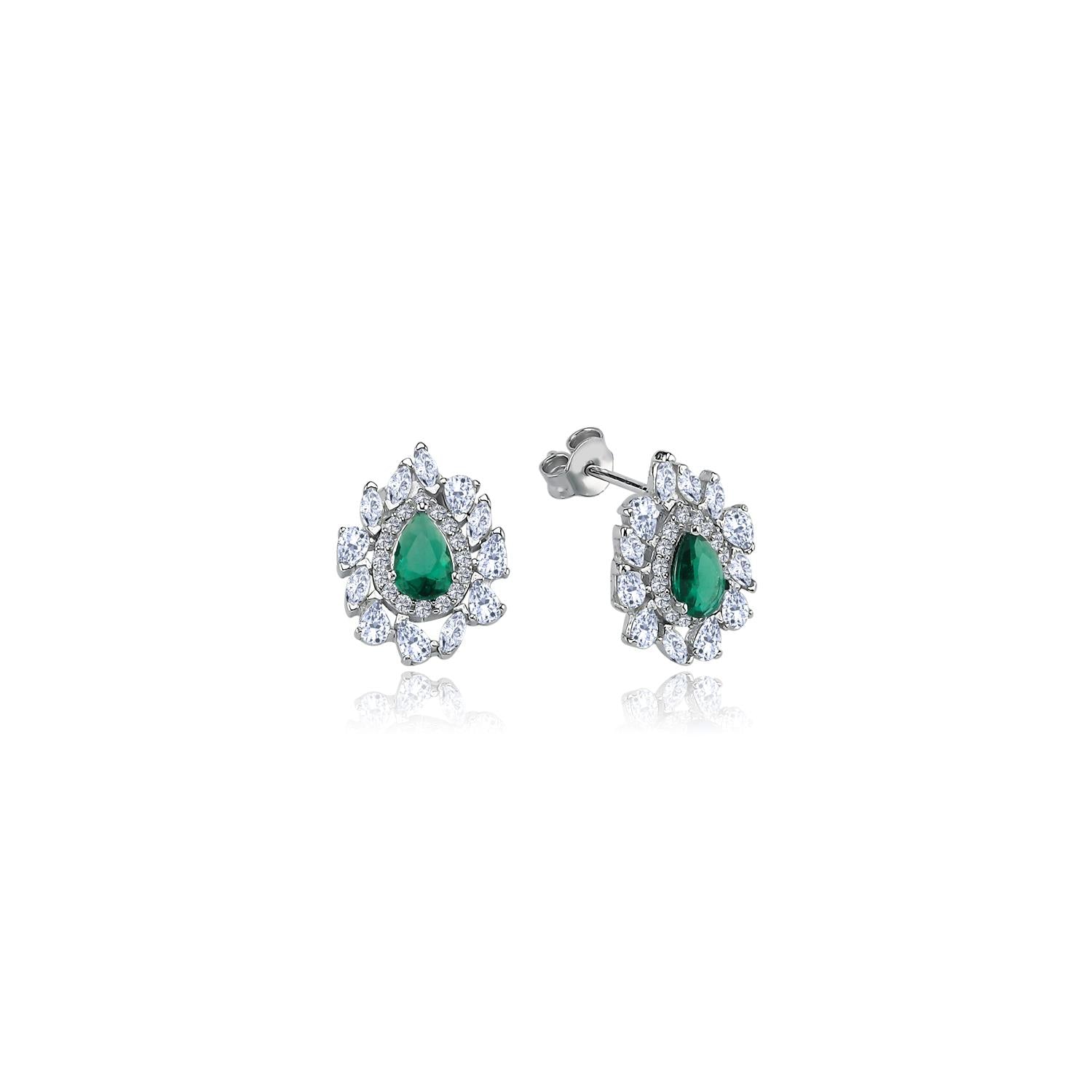 Effective Diamond Istanbul Grandeur Emerald Silver Earrings