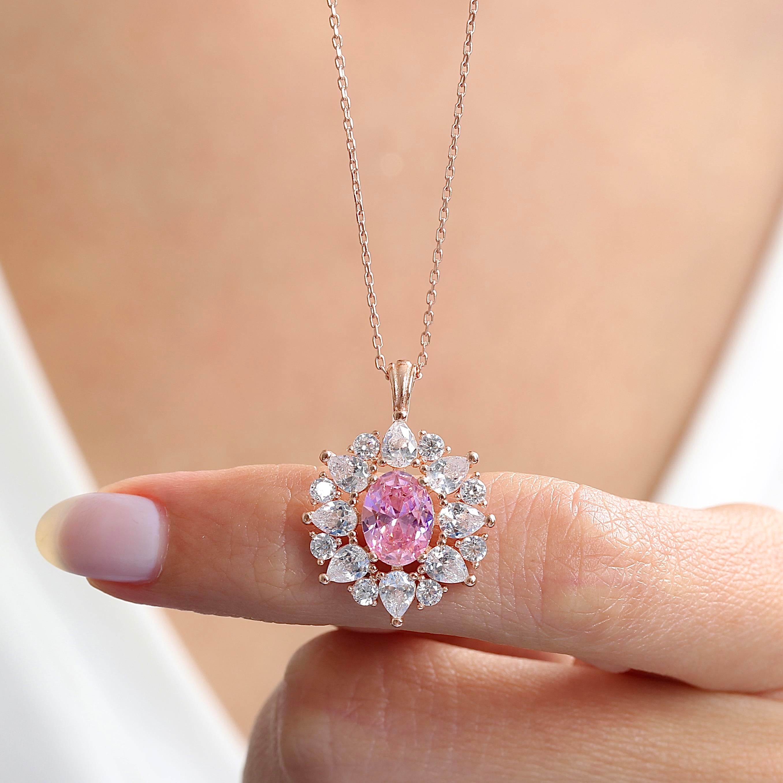 Effective Diamond Paris Sparkle Pink Rose Gold Necklace